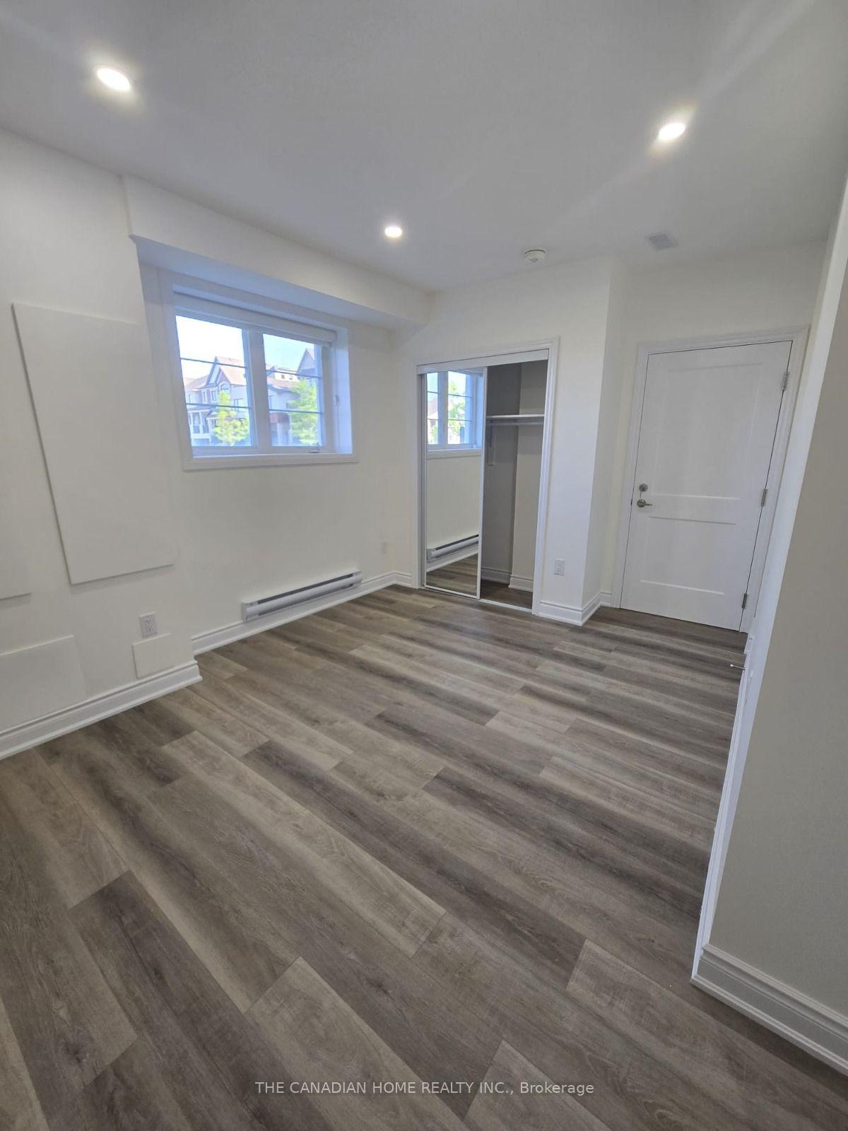 Photo 7 of 3155 Travertine Drive, Oakville, Northwest — HOMEH