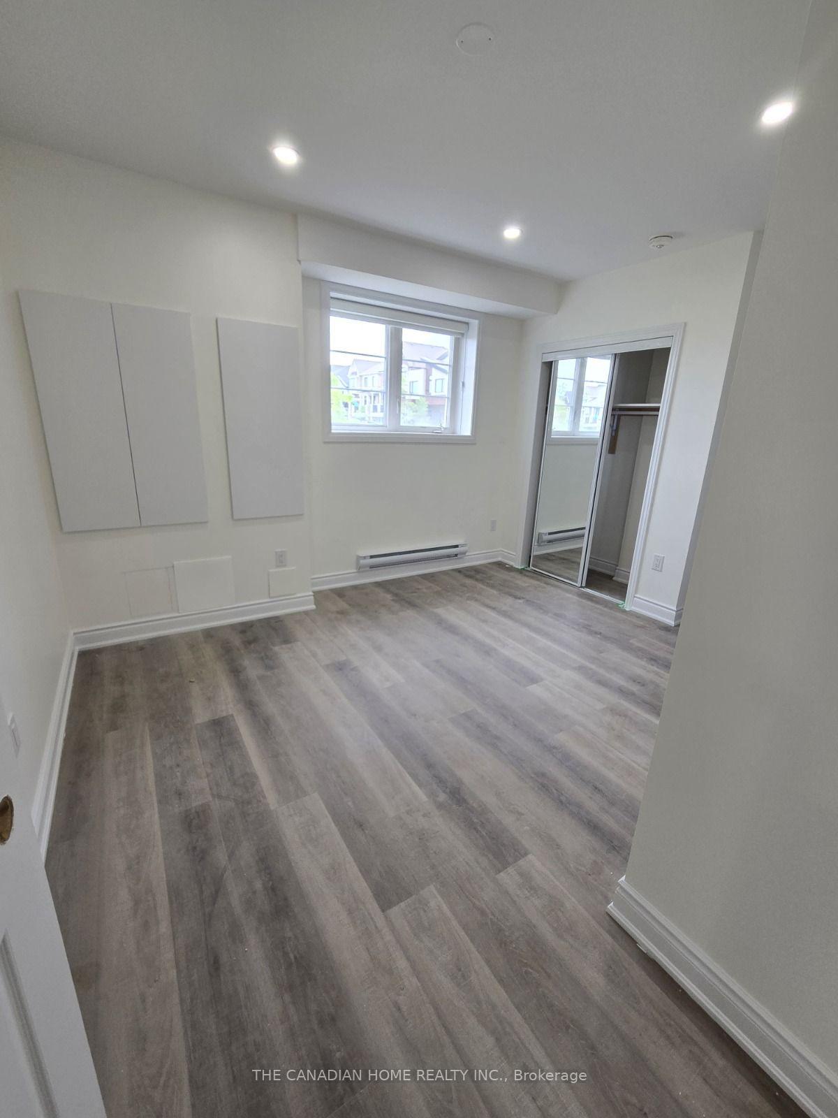 Photo 6 of 3155 Travertine Drive, Oakville, Northwest — HOMEH
