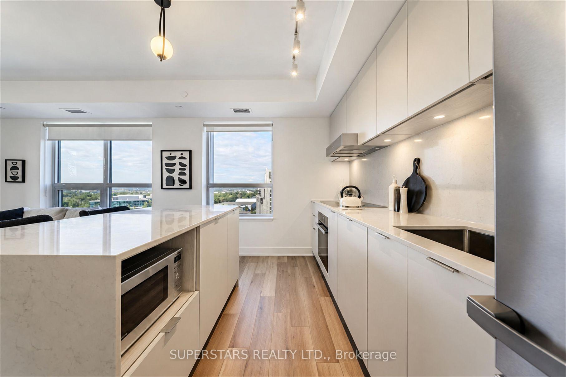 Photo 6 of Unit 1605, 8 Cedarland Drive, Markham, Unionville — HOMEH