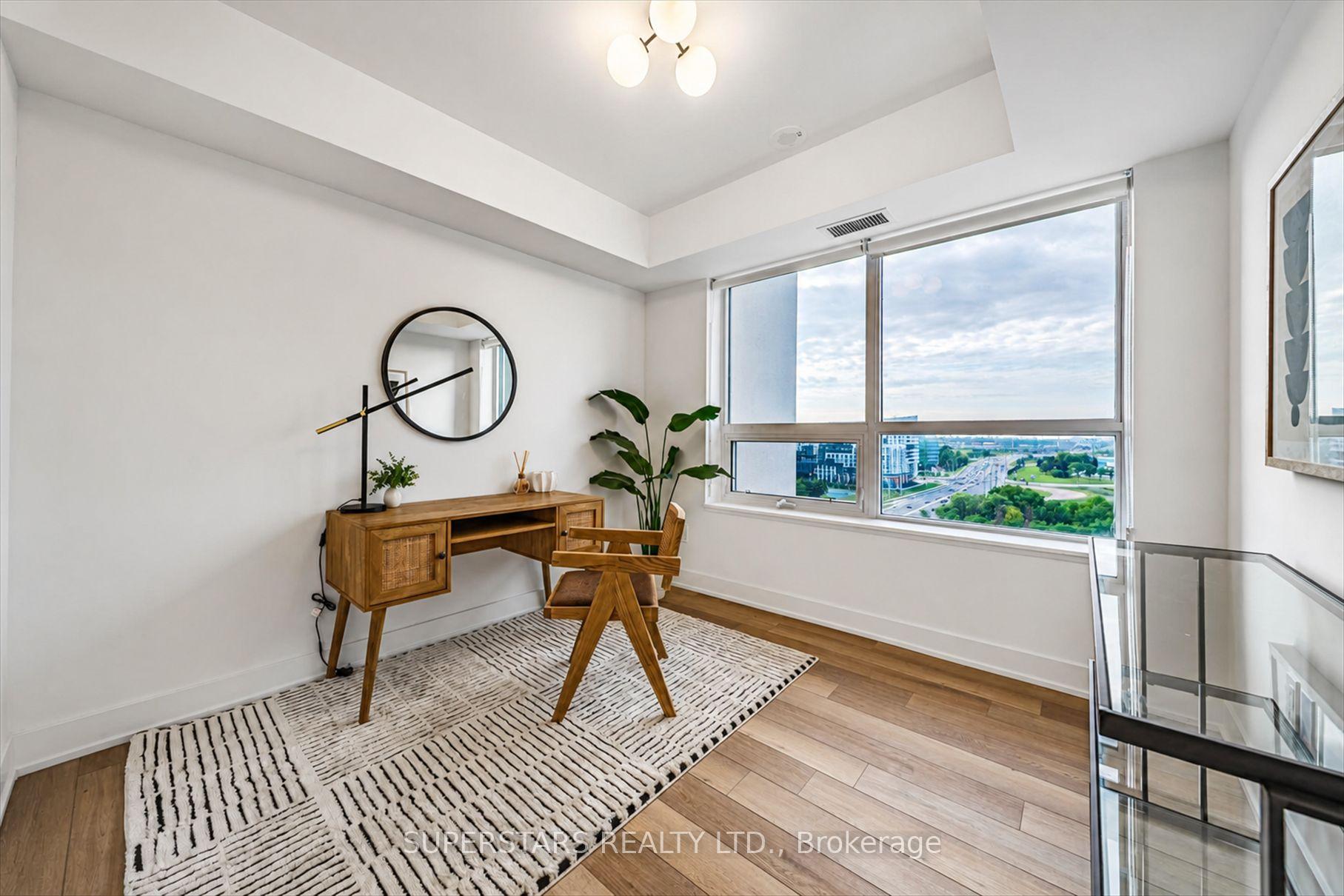 Photo 12 of Unit 1605, 8 Cedarland Drive, Markham, Unionville — HOMEH