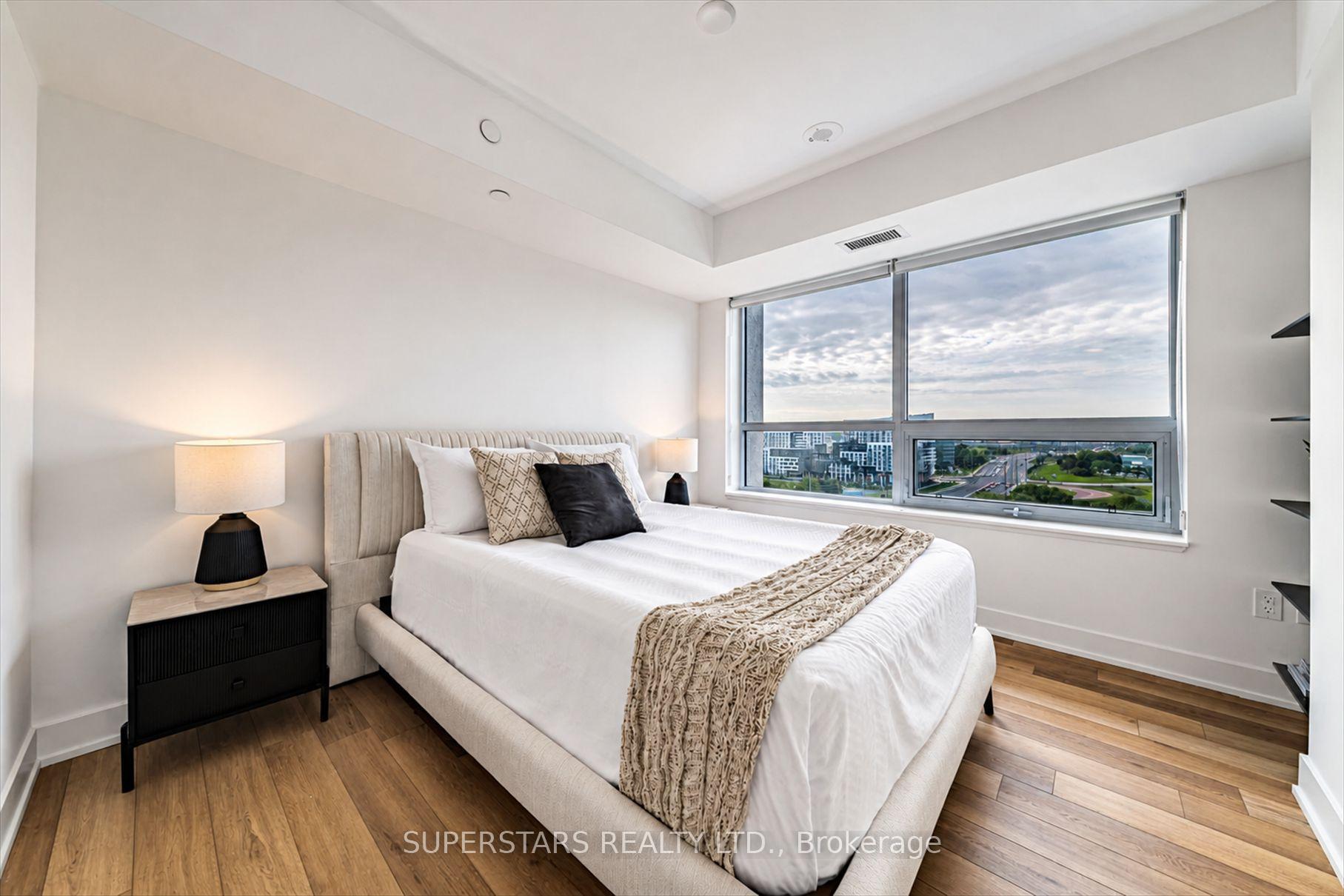 Photo 14 of Unit 1605, 8 Cedarland Drive, Markham, Unionville — HOMEH