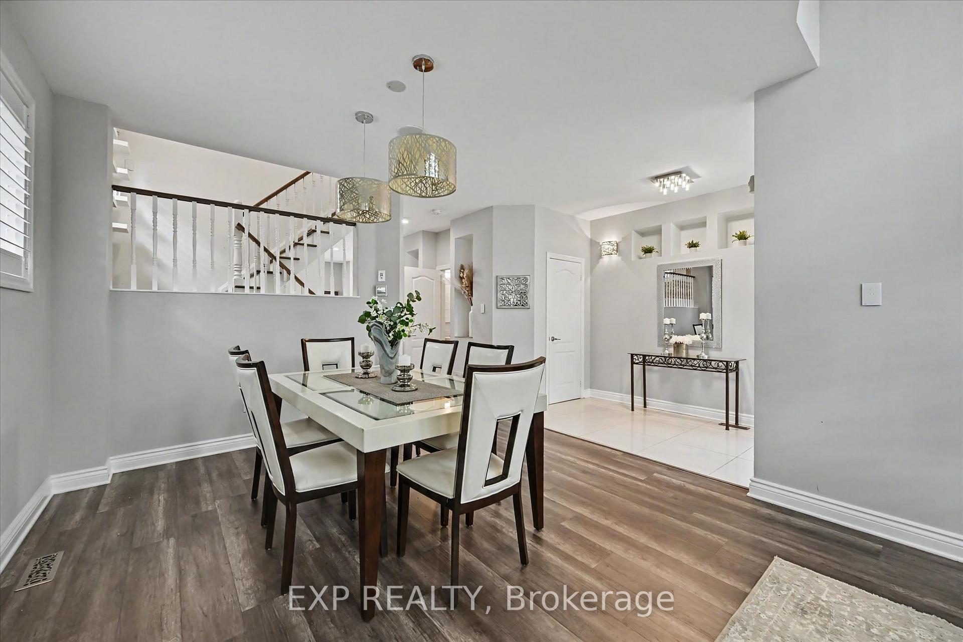 Photo 6 of 2376 Oakhaven Drive, Oakville, West Oak Trails — HOMEH
