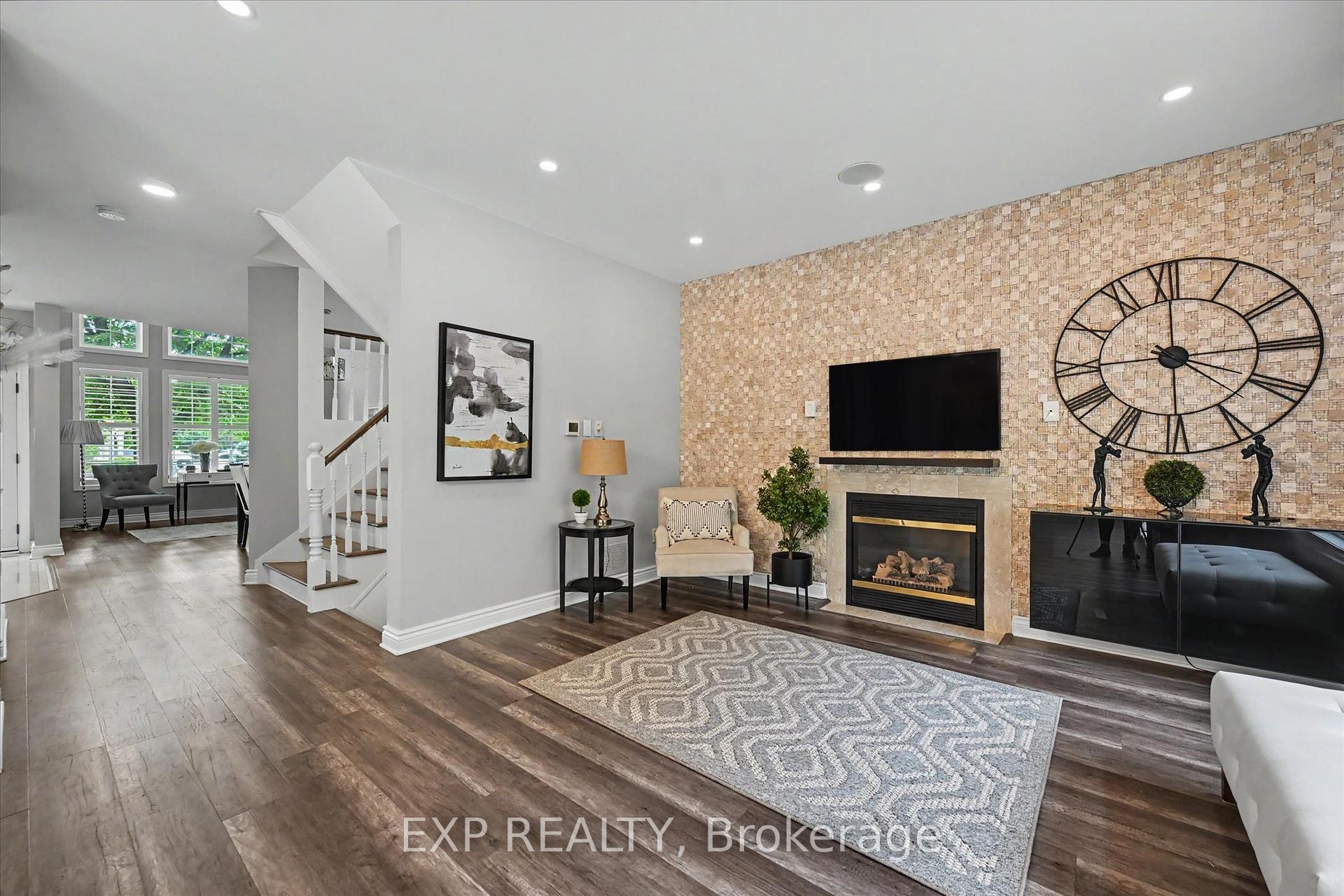 Photo 10 of 2376 Oakhaven Drive, Oakville, West Oak Trails — HOMEH