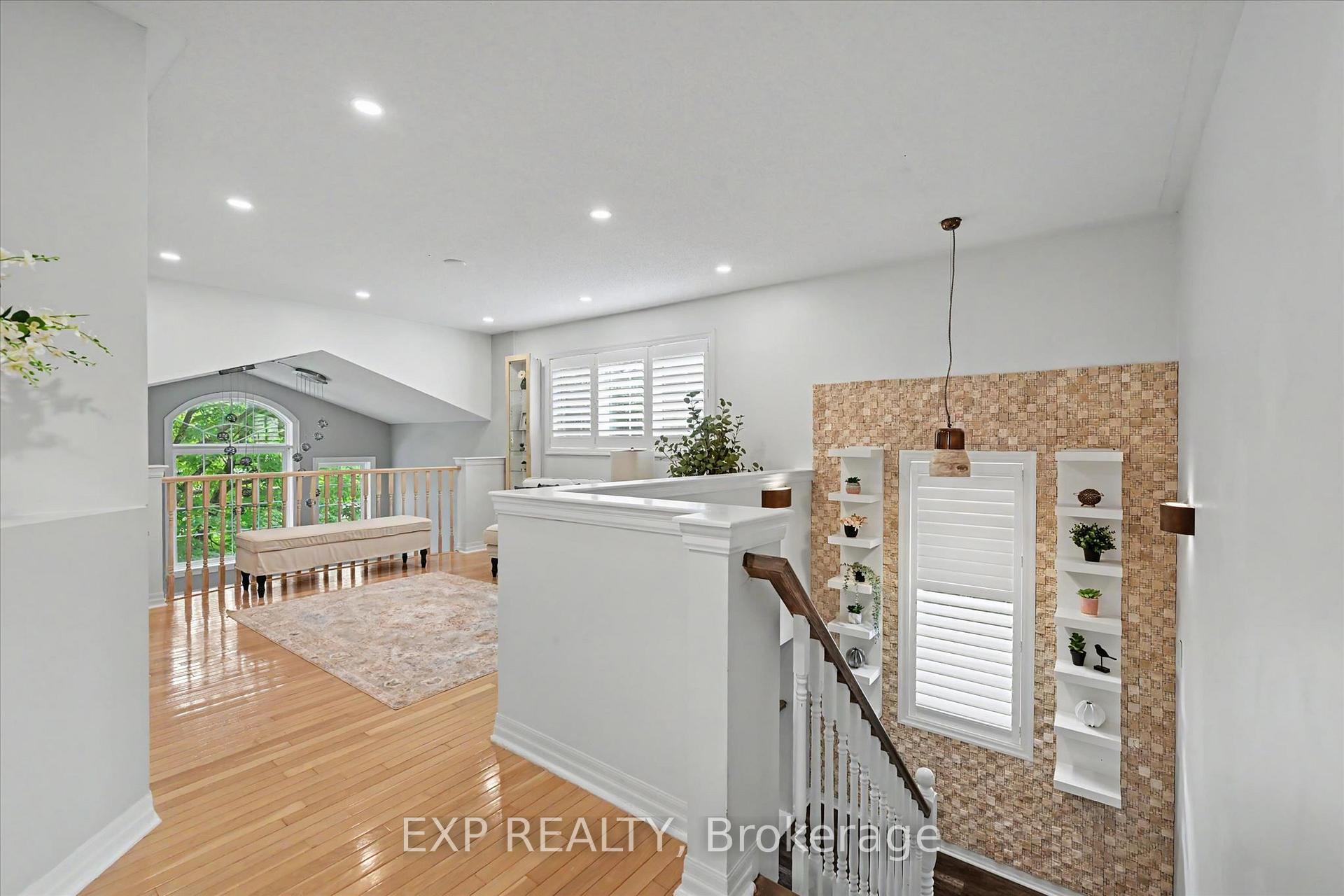 Photo 20 of 2376 Oakhaven Drive, Oakville, West Oak Trails — HOMEH