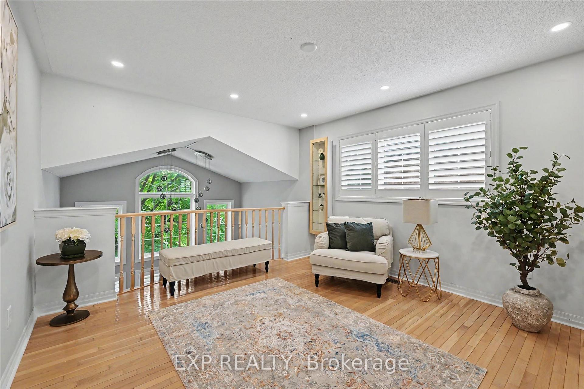 Photo 21 of 2376 Oakhaven Drive, Oakville, West Oak Trails — HOMEH