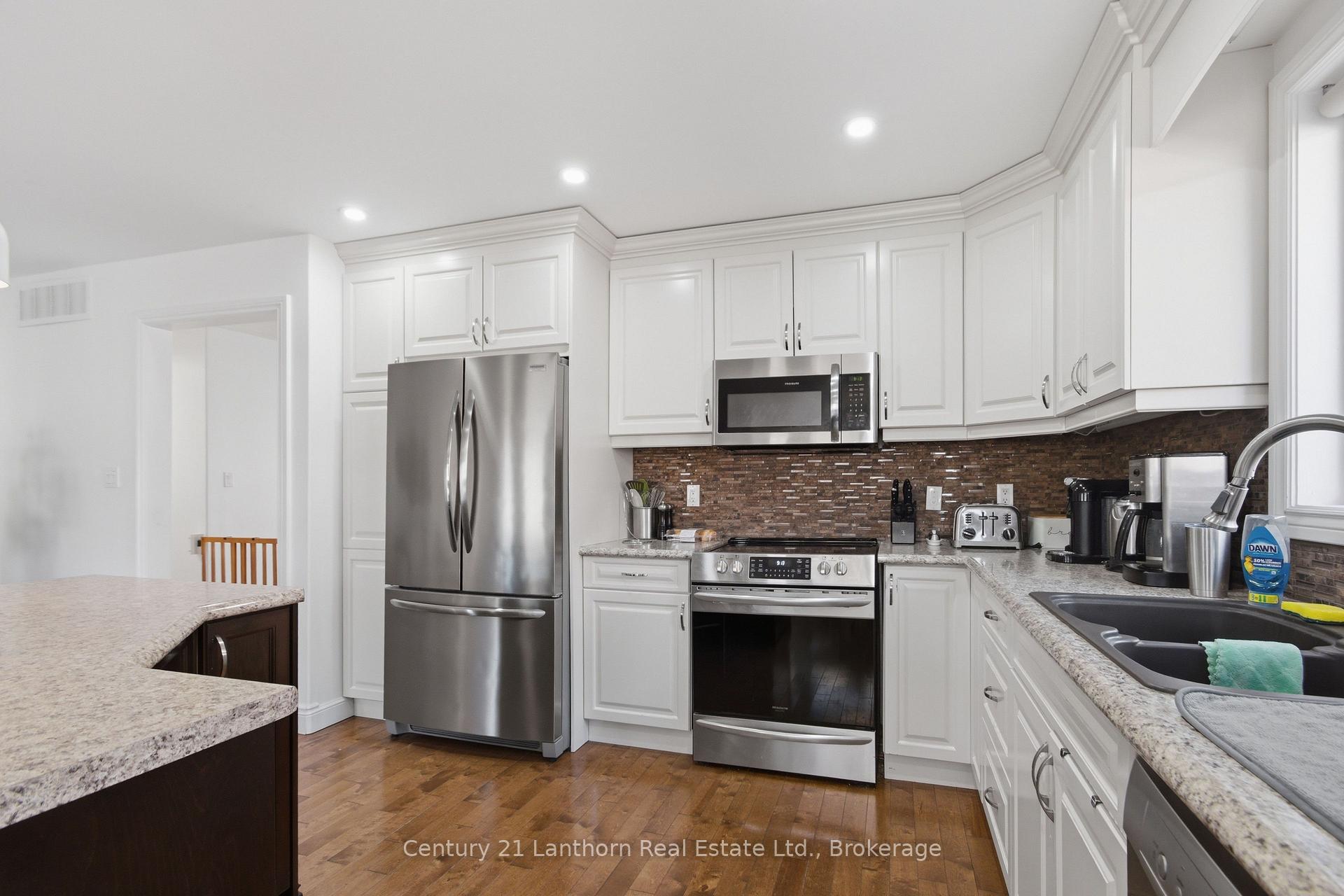 Photo 12 of 28 Hickory Grove, Belleville, Belleville Ward — HOMEH