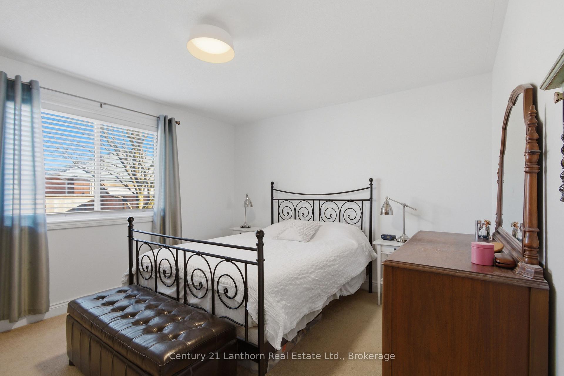 Photo 18 of 28 Hickory Grove, Belleville, Belleville Ward — HOMEH