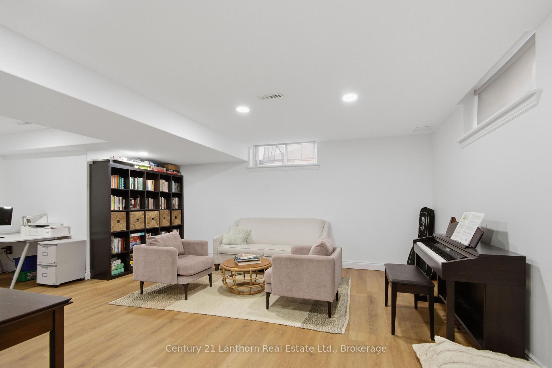 Photo 28 of 28 Hickory Grove, Belleville, Belleville Ward — HOMEH
