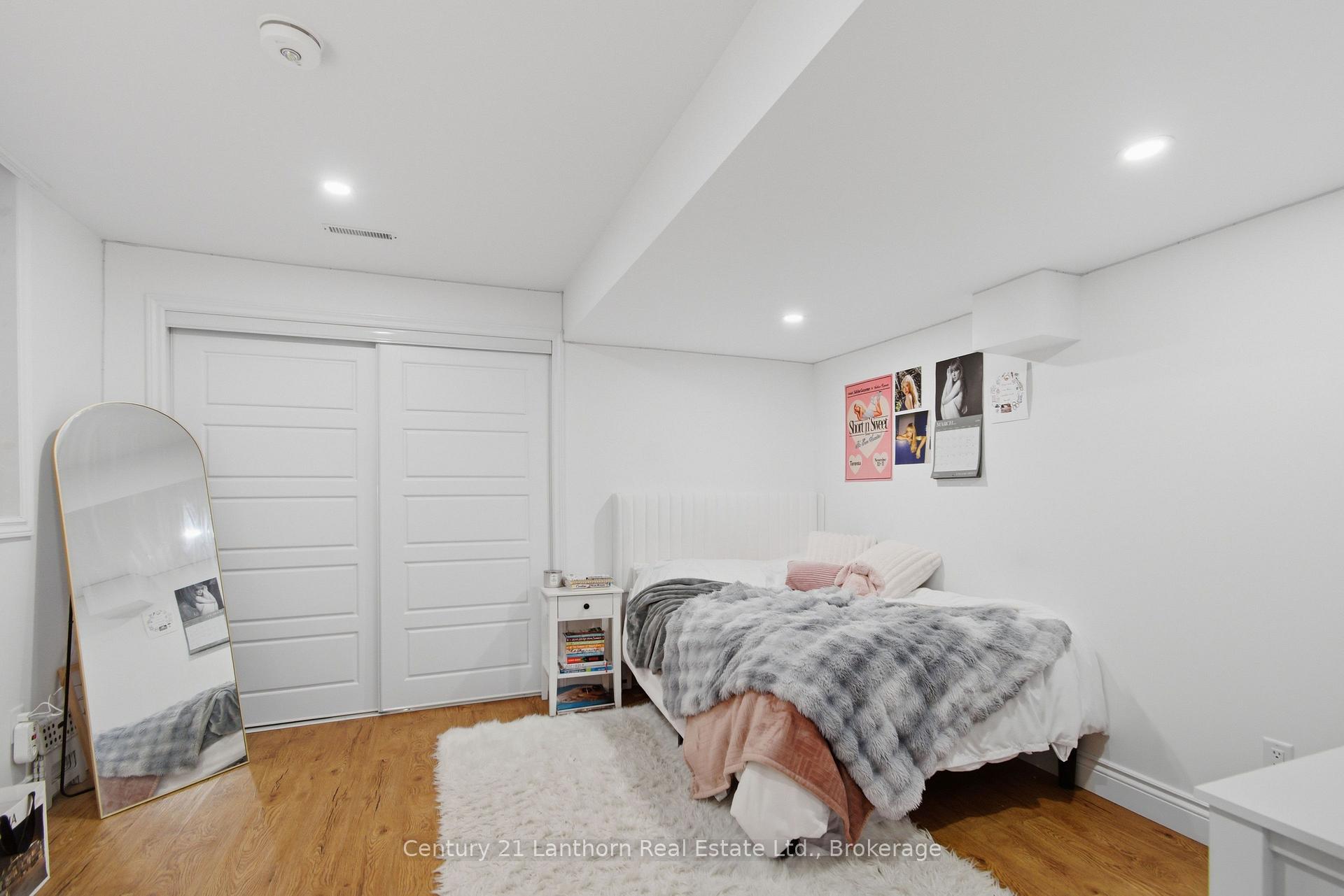 Photo 31 of 28 Hickory Grove, Belleville, Belleville Ward — HOMEH