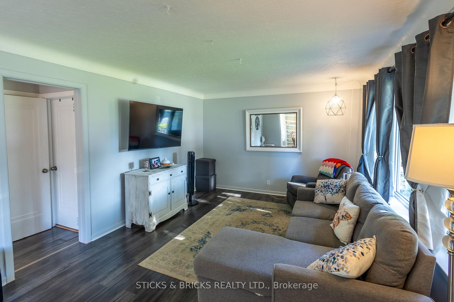 Photo 8 of 6088 Dorchester Road, Niagara Falls, Dorchester — HOMEH