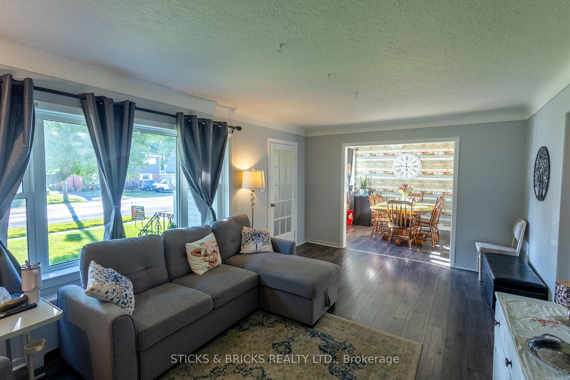 Photo 9 of 6088 Dorchester Road, Niagara Falls, Dorchester — HOMEH