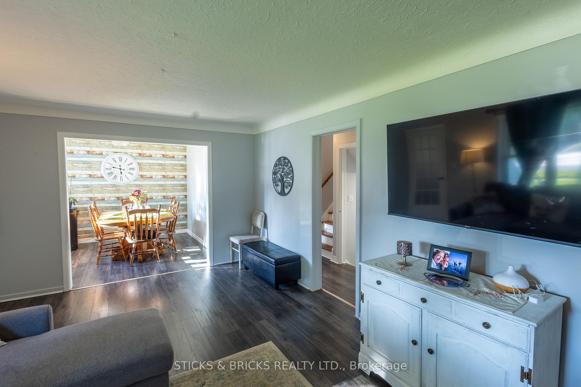 Photo 10 of 6088 Dorchester Road, Niagara Falls, Dorchester — HOMEH