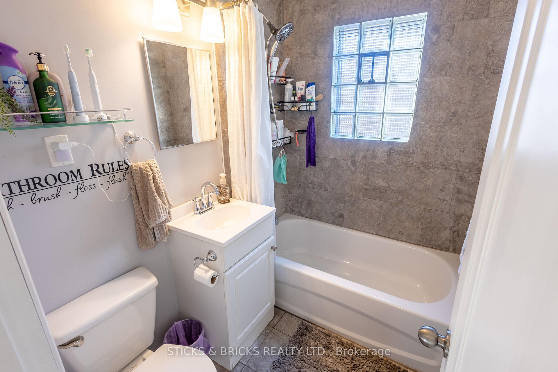 Photo 12 of 6088 Dorchester Road, Niagara Falls, Dorchester — HOMEH
