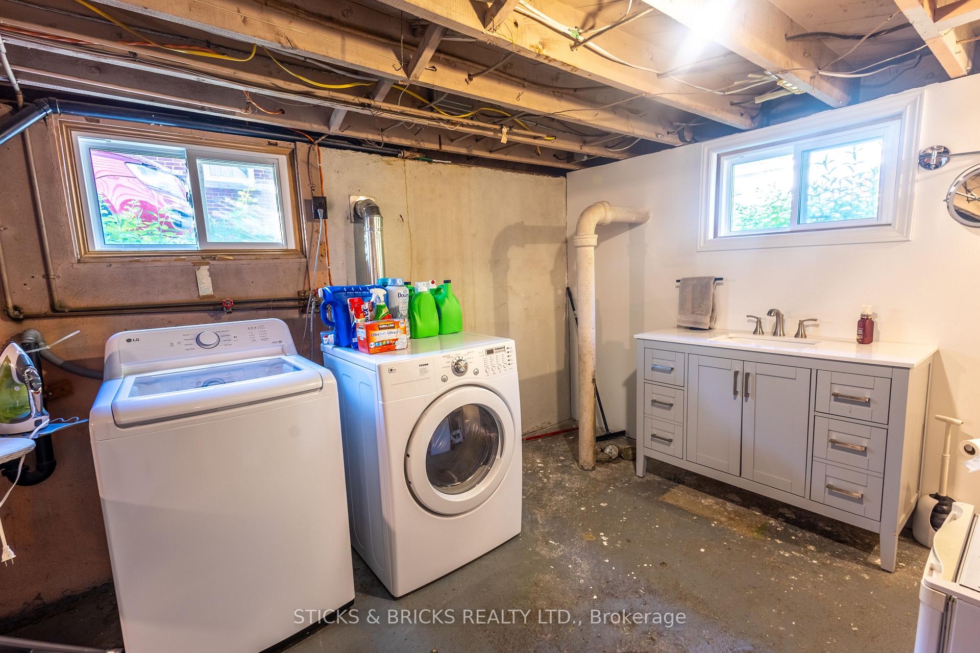 Photo 26 of 6088 Dorchester Road, Niagara Falls, Dorchester — HOMEH