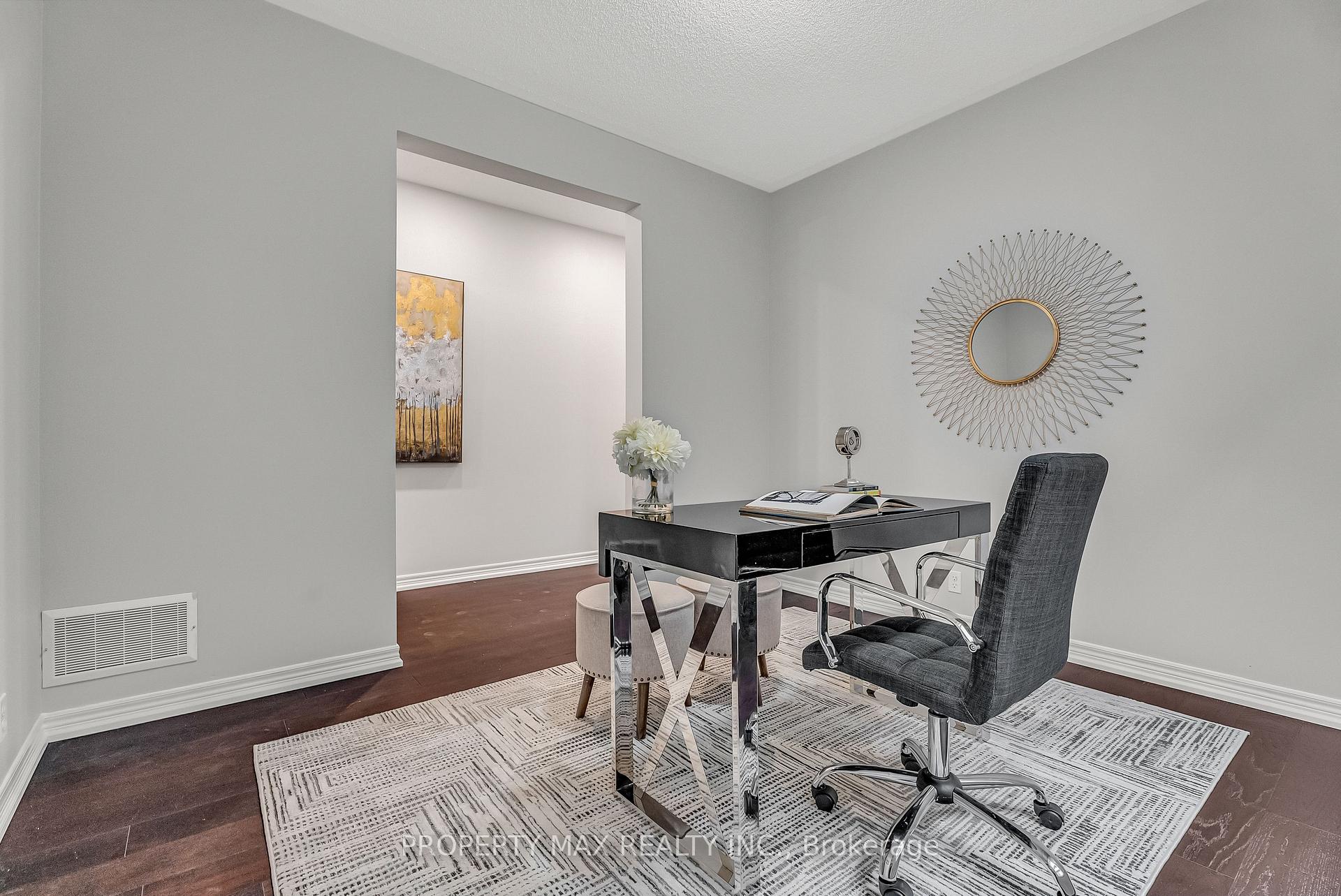 Photo 25 of 40 Britannia Avenue E, Oshawa, Windfields — HOMEH