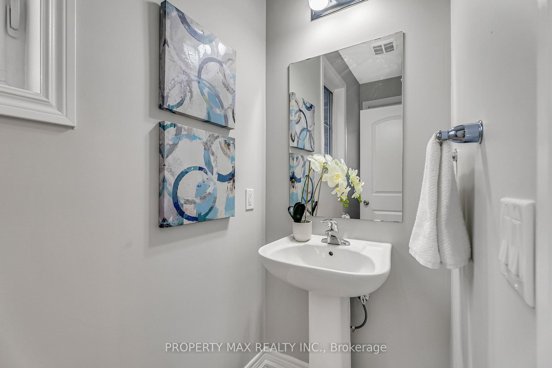 Photo 26 of 40 Britannia Avenue E, Oshawa, Windfields — HOMEH