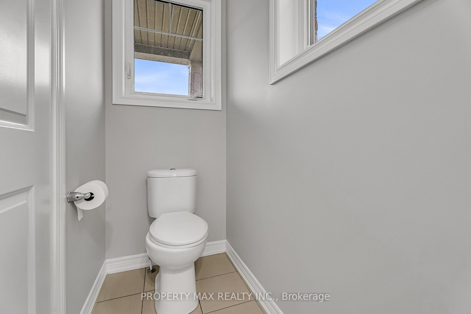 Photo 27 of 40 Britannia Avenue E, Oshawa, Windfields — HOMEH