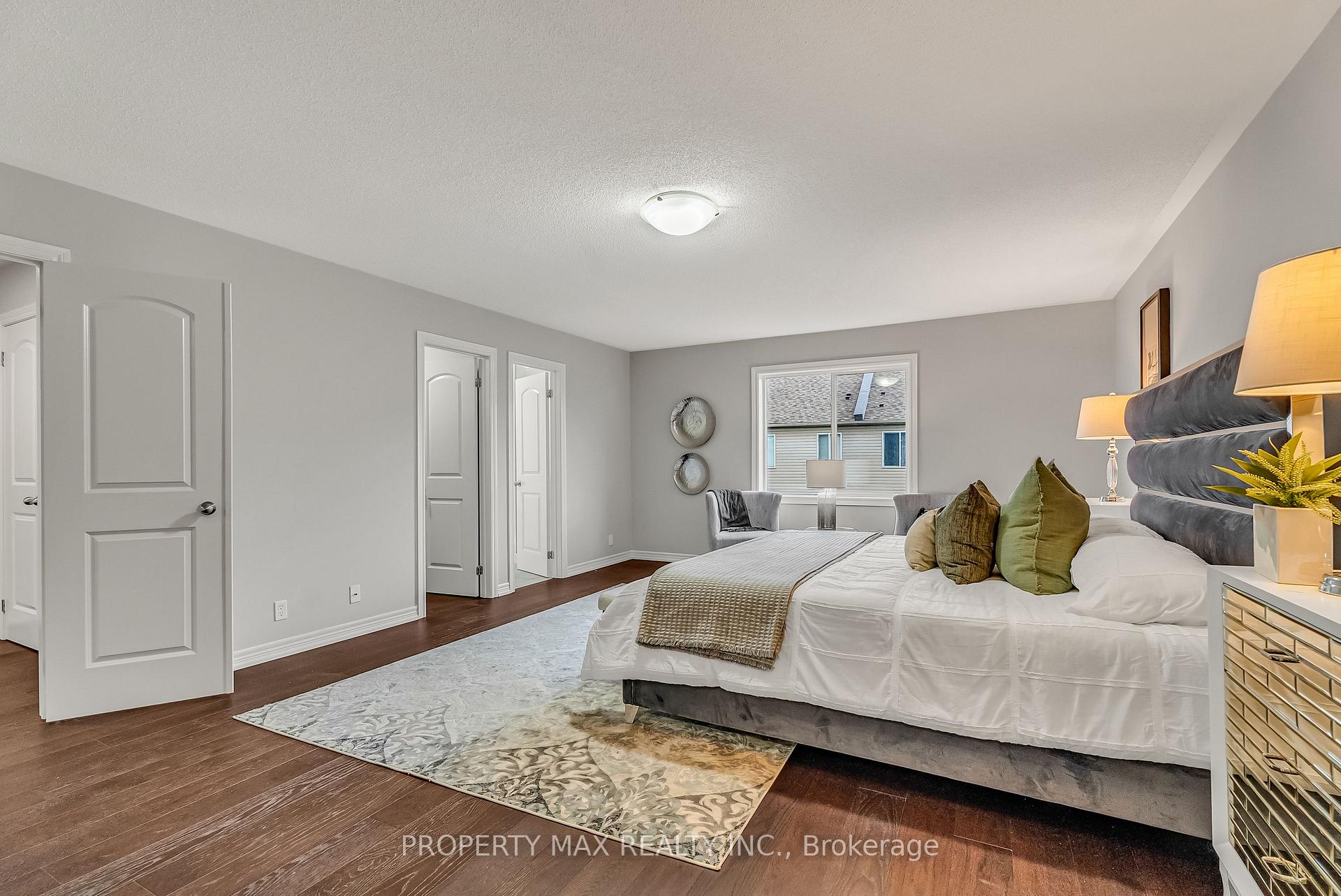 Photo 32 of 40 Britannia Avenue E, Oshawa, Windfields — HOMEH