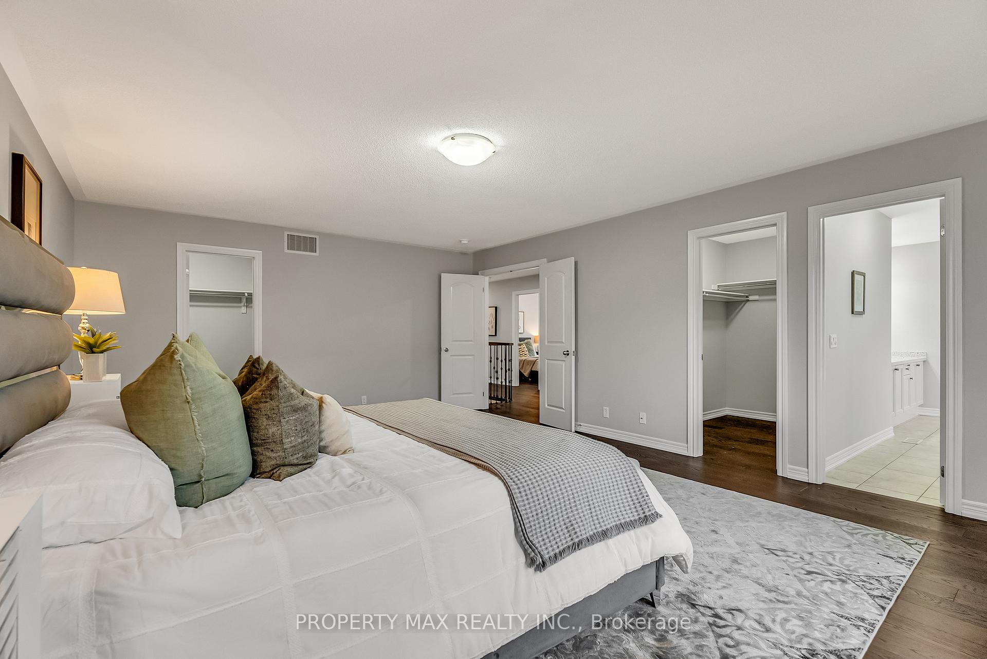 Photo 34 of 40 Britannia Avenue E, Oshawa, Windfields — HOMEH