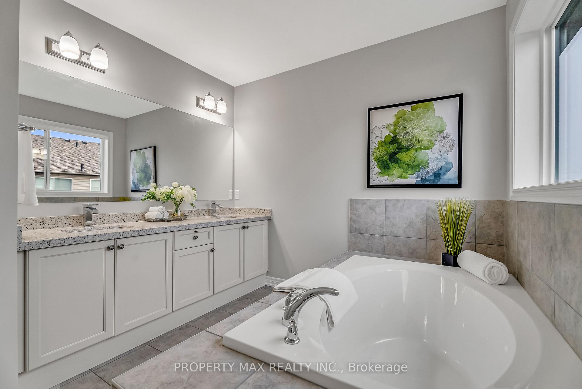 Photo 36 of 40 Britannia Avenue E, Oshawa, Windfields — HOMEH