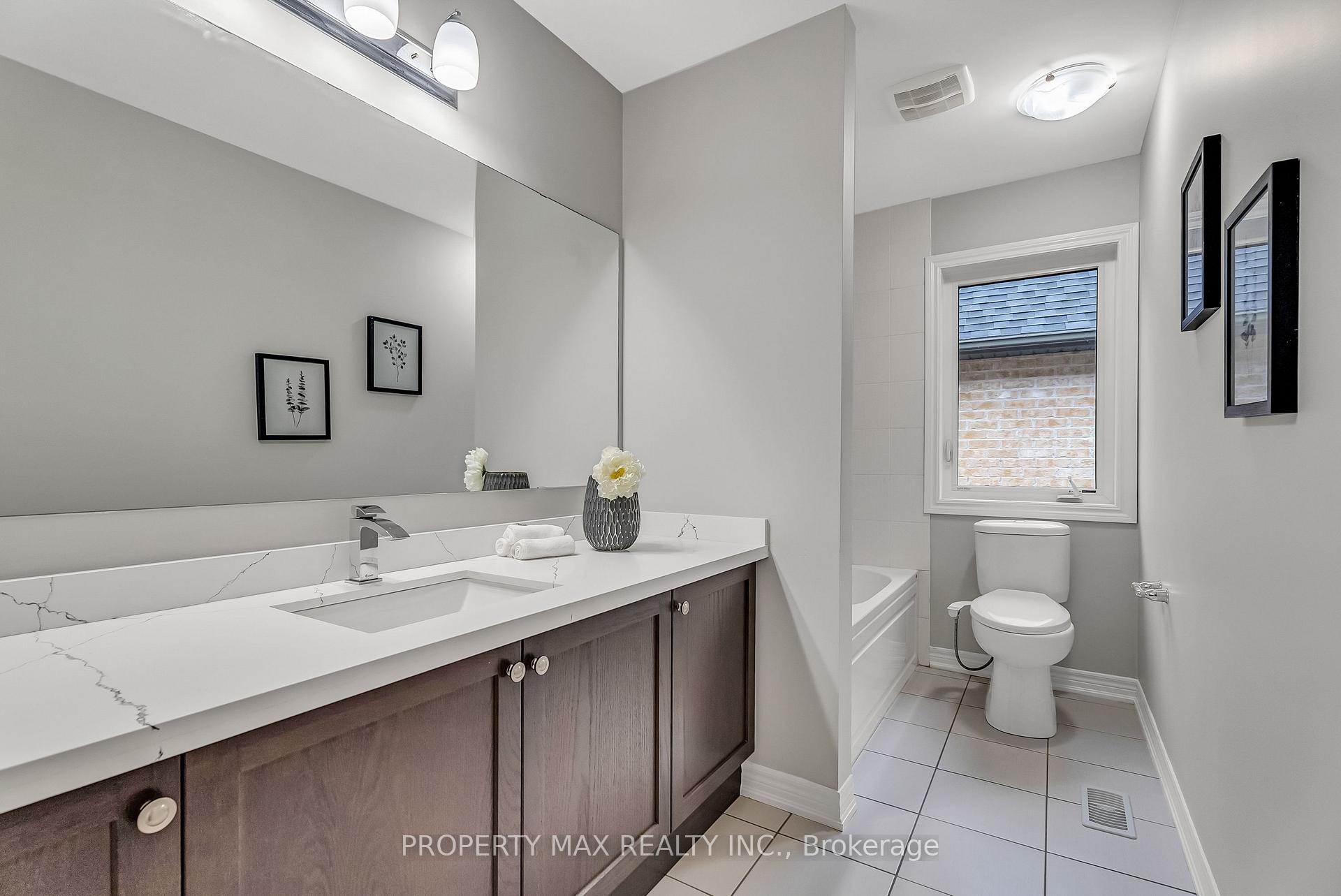Photo 45 of 40 Britannia Avenue E, Oshawa, Windfields — HOMEH