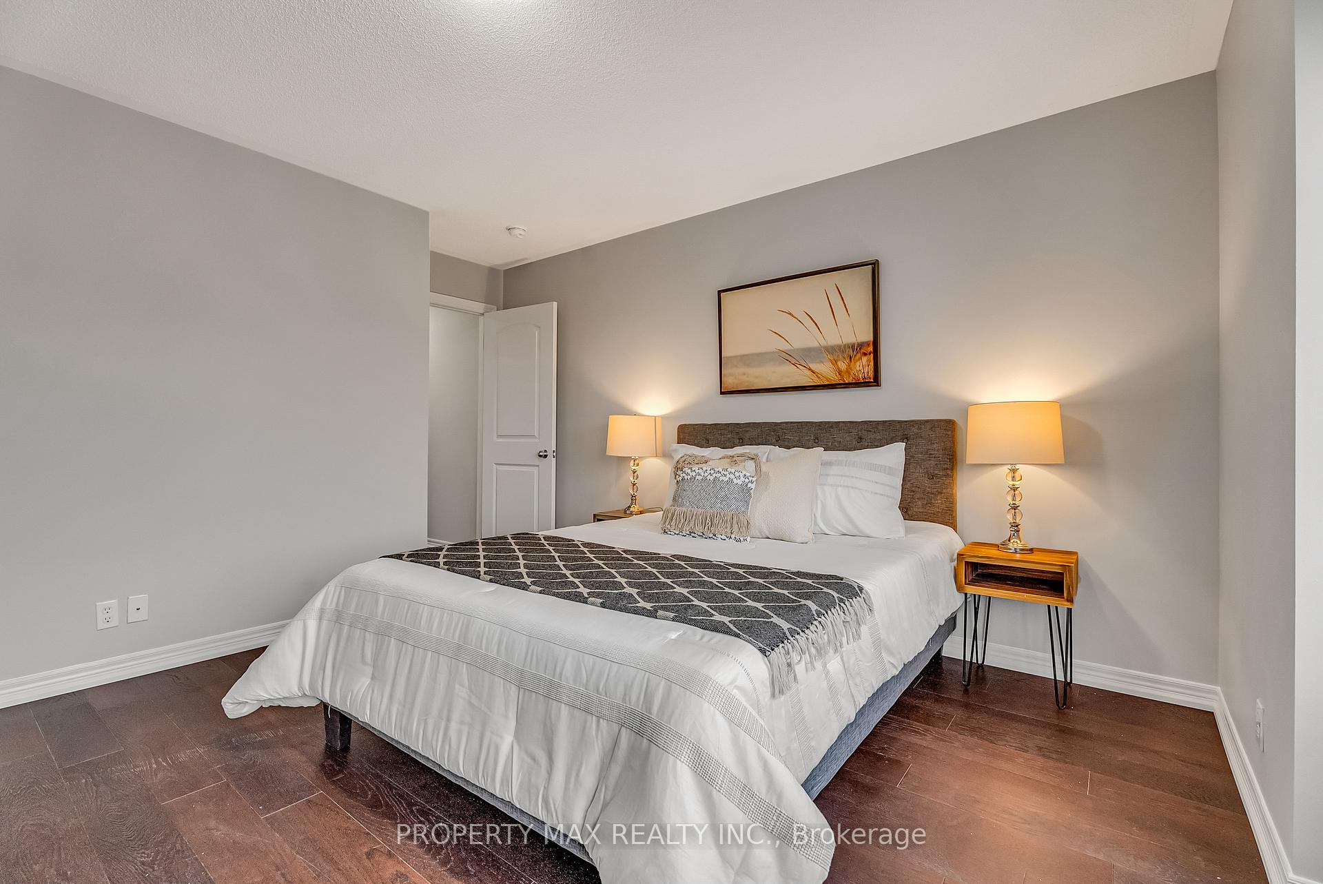 Photo 48 of 40 Britannia Avenue E, Oshawa, Windfields — HOMEH
