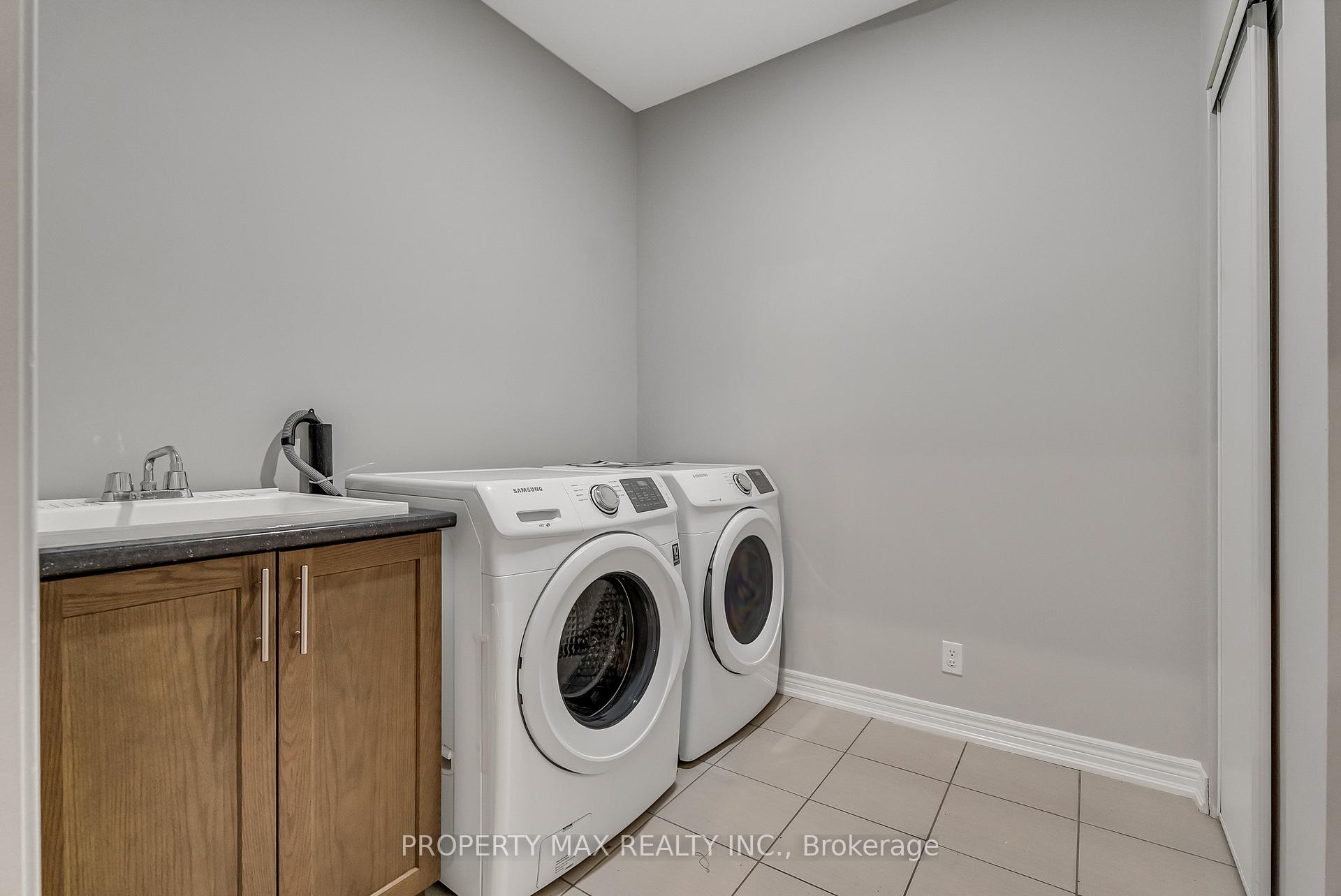 Photo 50 of 40 Britannia Avenue E, Oshawa, Windfields — HOMEH