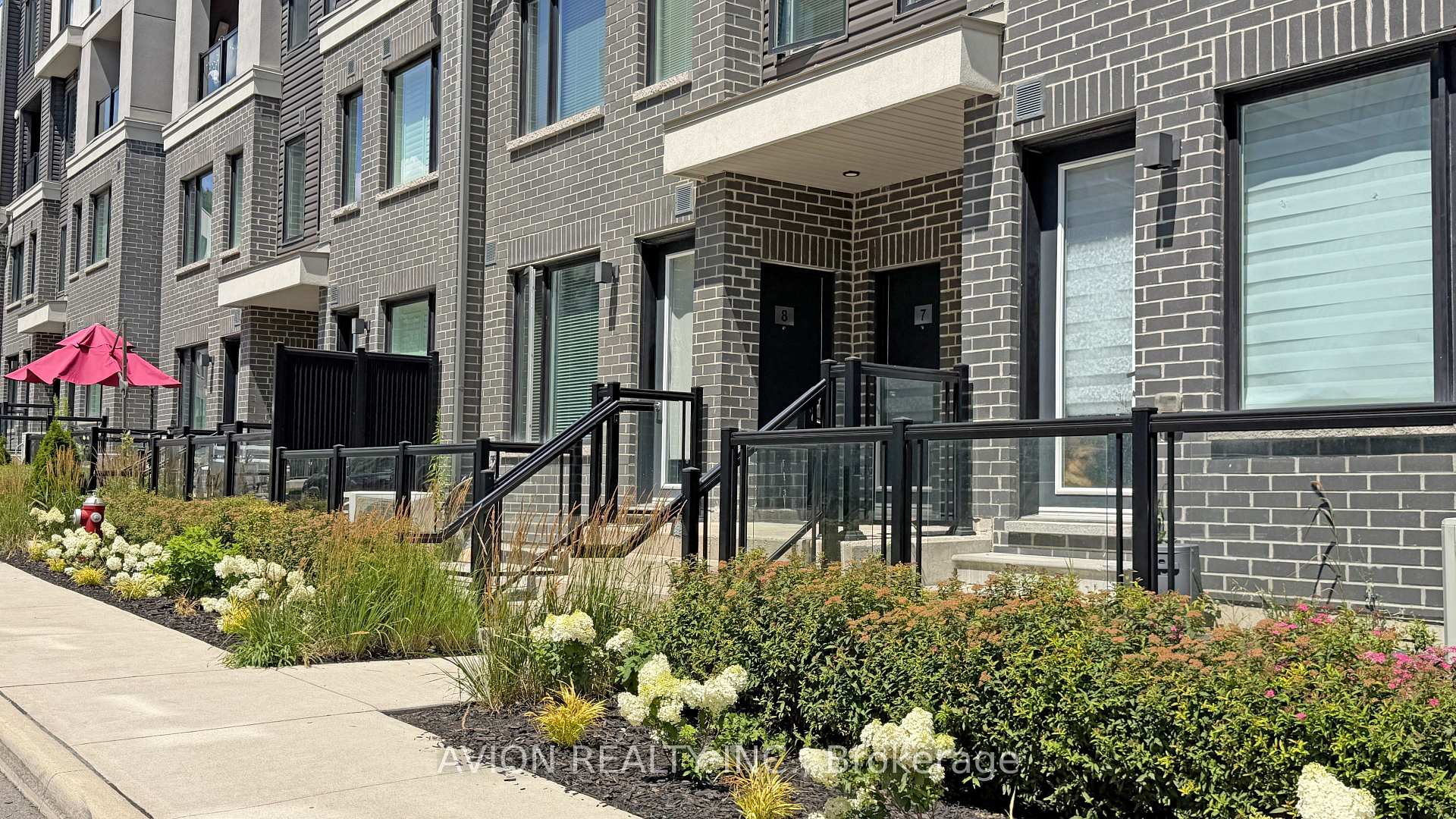 Photo 2 of Unit 8, 3473 Widdicombe Way, Mississauga, Erin Mills — HOMEH