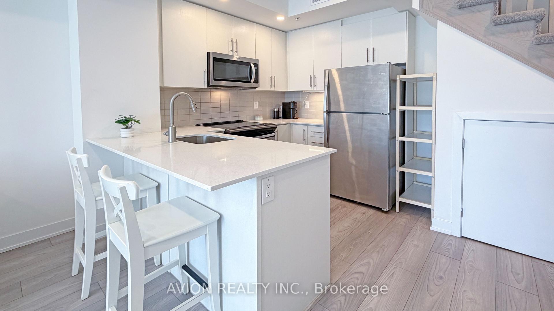 Photo 13 of Unit 8, 3473 Widdicombe Way, Mississauga, Erin Mills — HOMEH