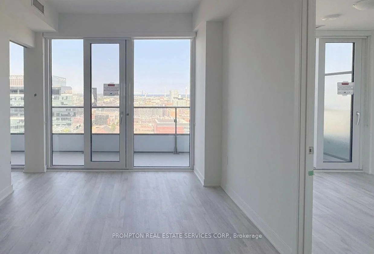 Photo 9 of Unit 2003, 70 Princess Street, Toronto, Waterfront Communities — HOMEH
