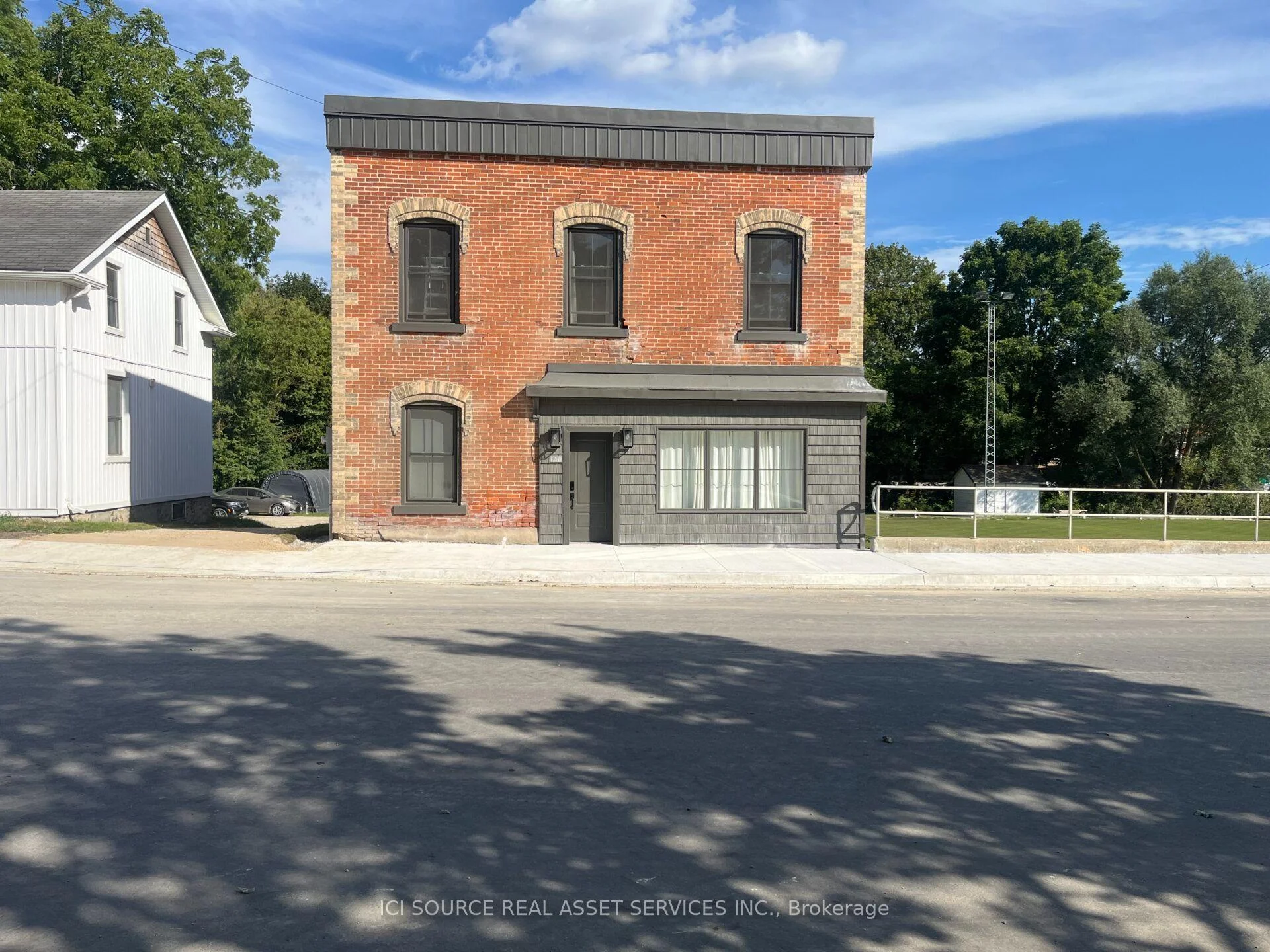 Photo 6 of 27 Arthur Street W, Minto — HOMEH