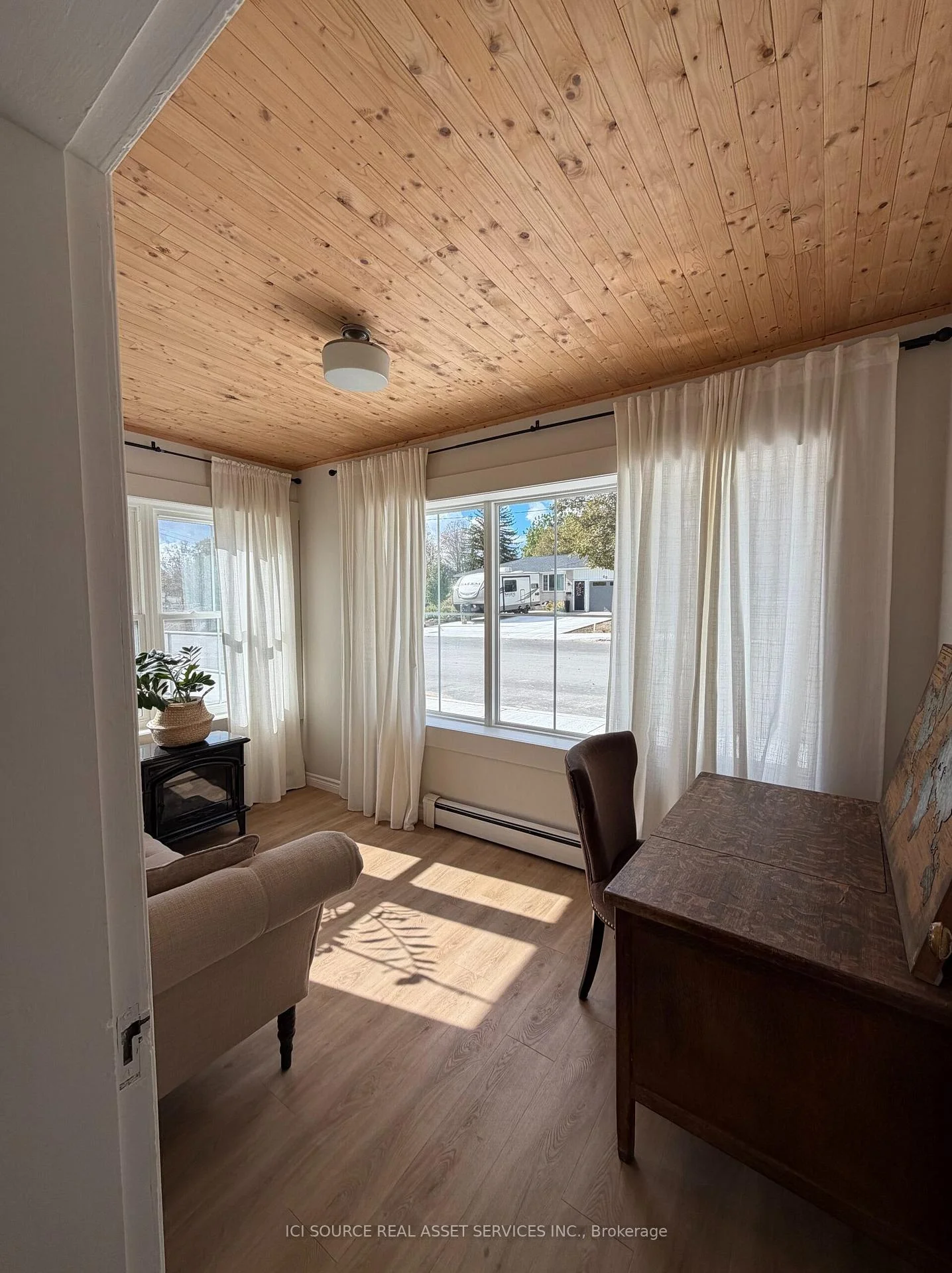 Photo 22 of 27 Arthur Street W, Minto — HOMEH