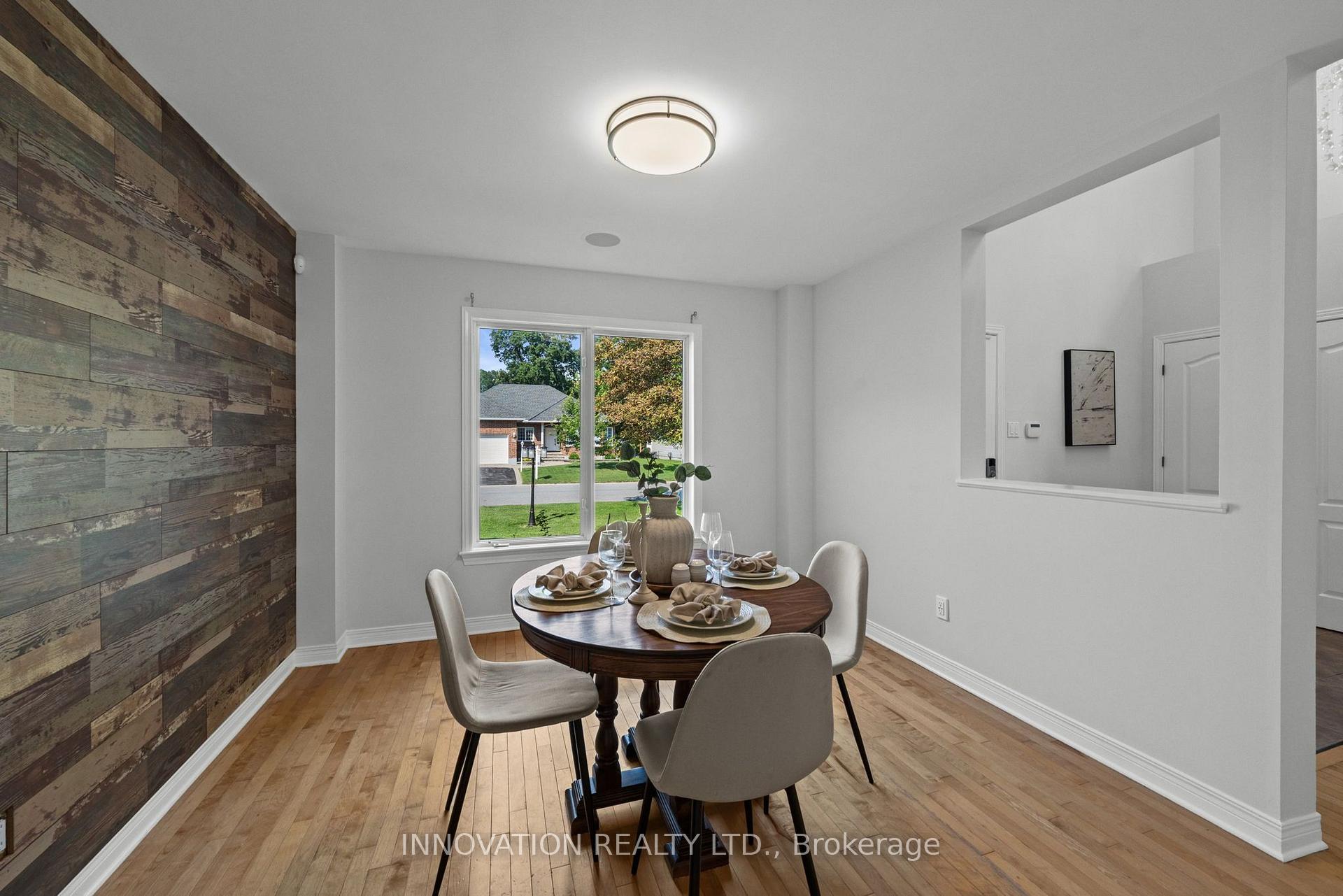 Photo 12 of 9 Mary Hill Crescent, Ottawa, Richmond — HOMEH