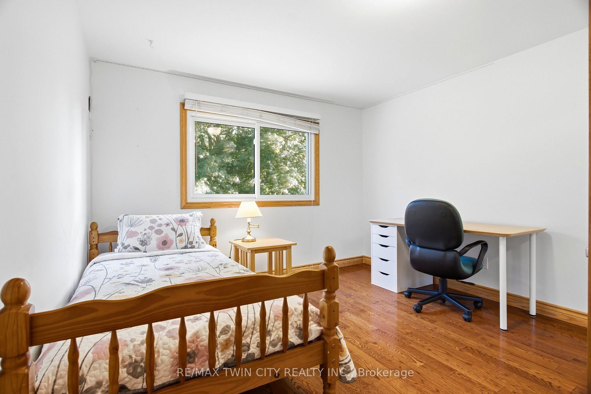 Photo 25 of 25 Alice Crescent, Wilmot — HOMEH