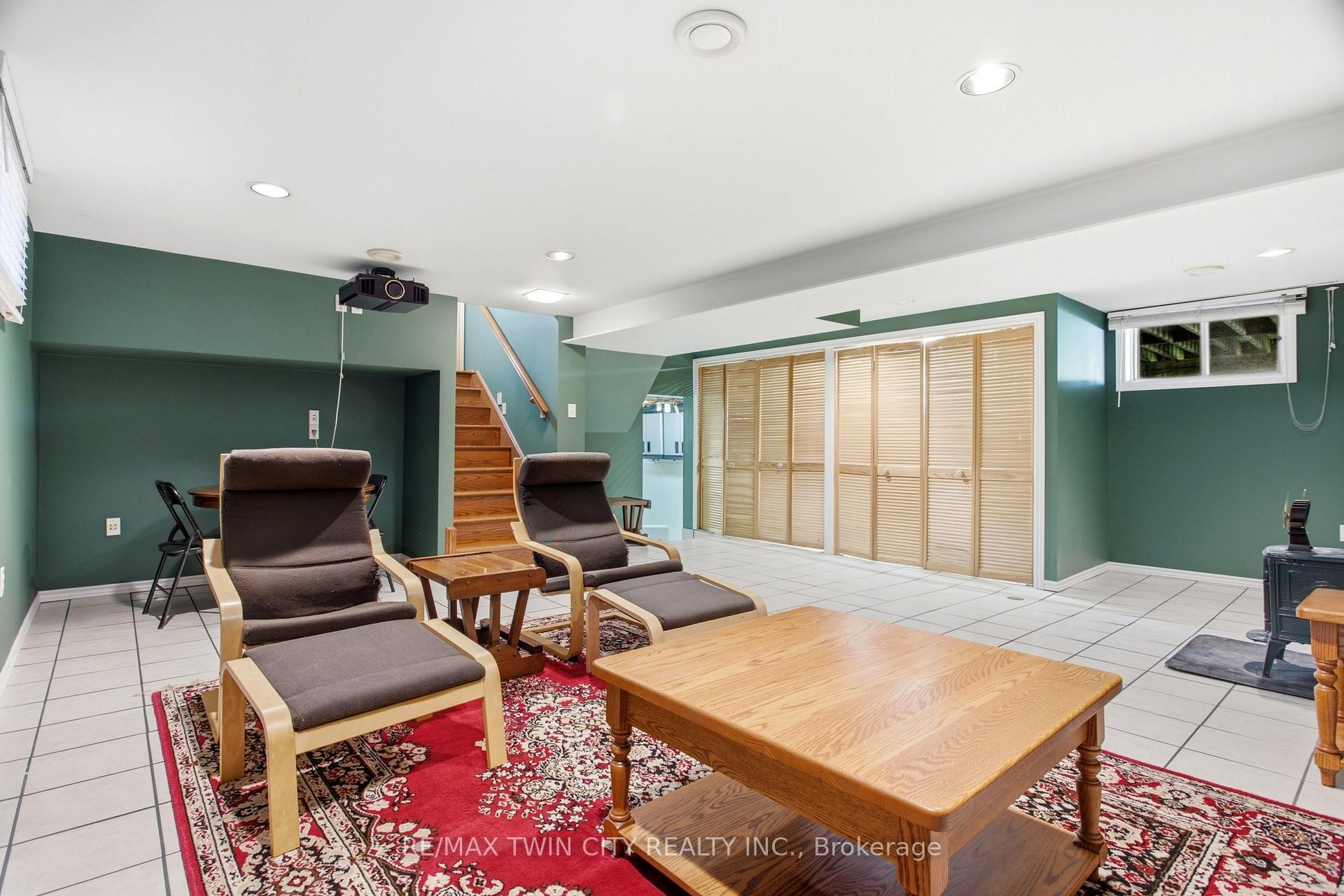 Photo 30 of 25 Alice Crescent, Wilmot — HOMEH