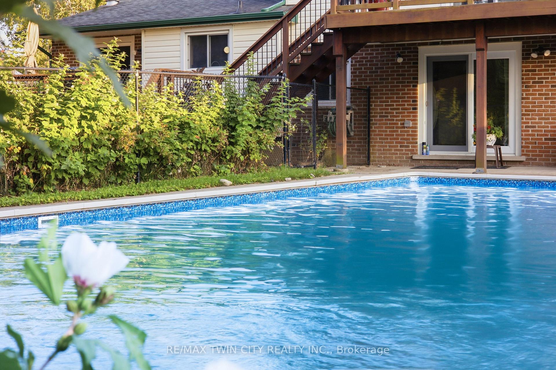 Photo 31 of 25 Alice Crescent, Wilmot — HOMEH