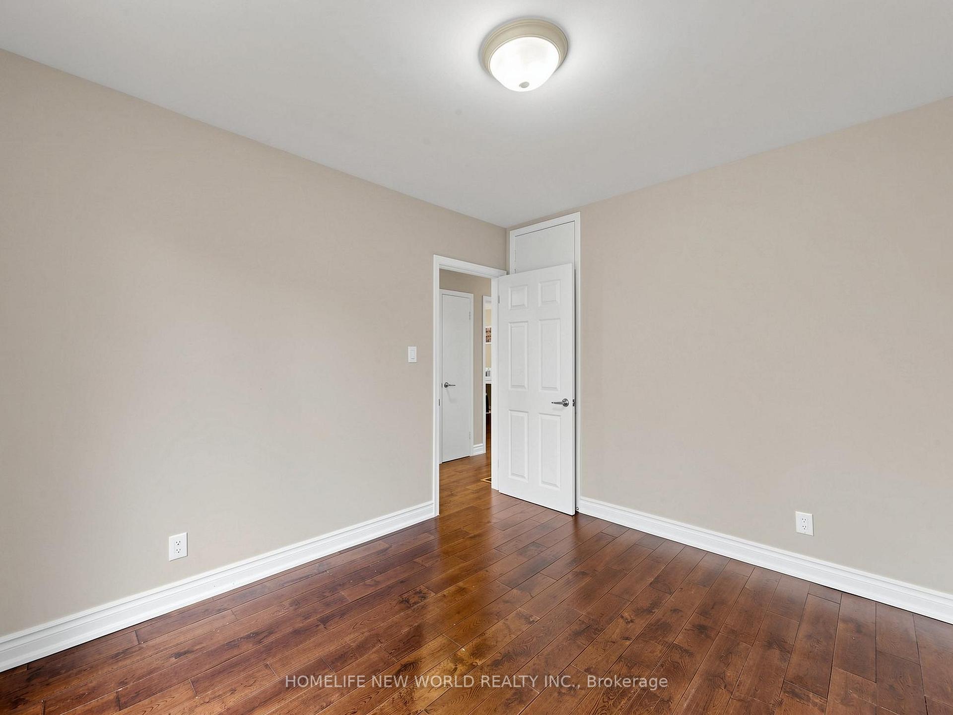 Photo 20 of 74 Child Drive, Aurora, Aurora Highlands — HOMEH