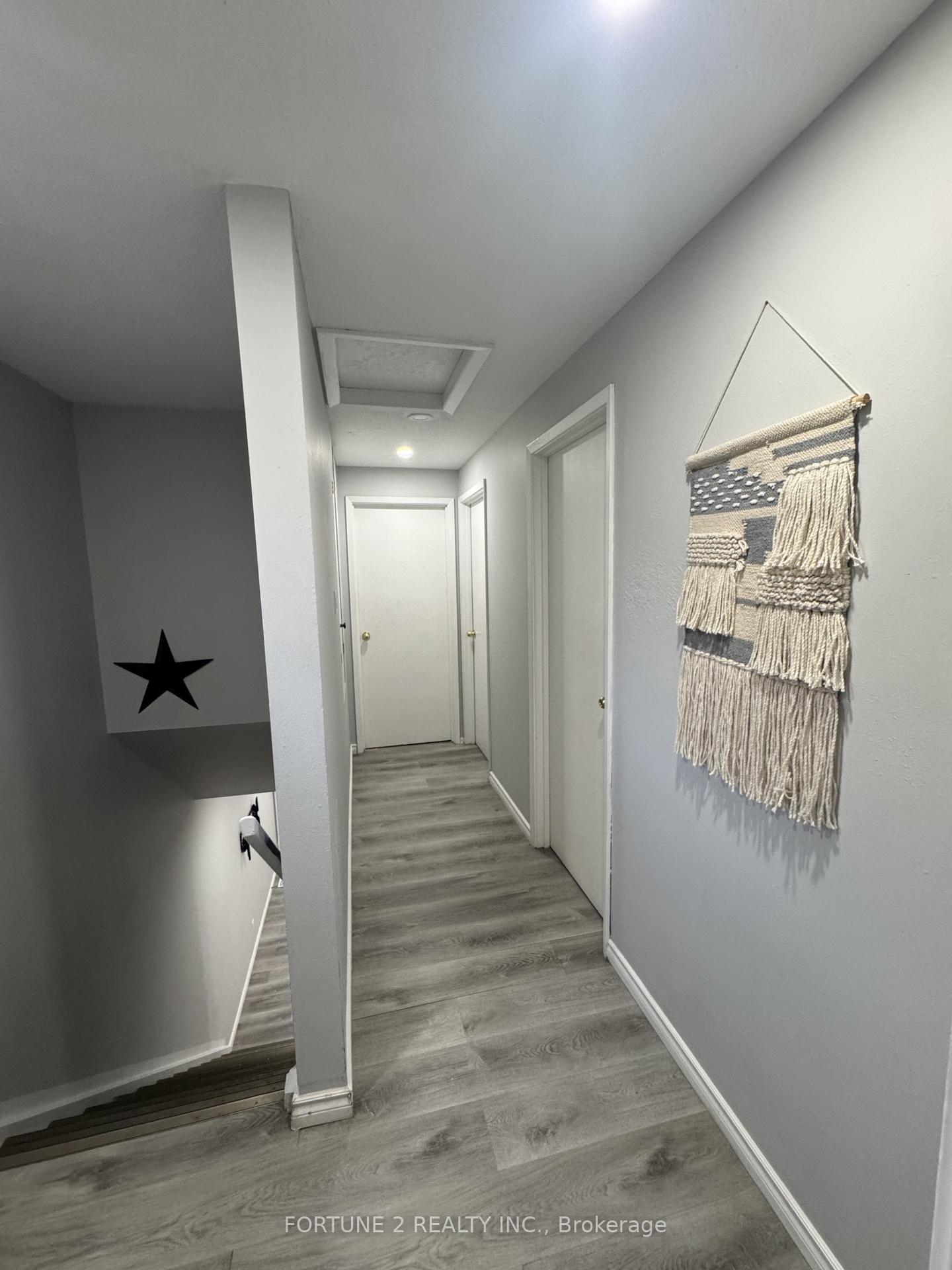 Photo 17 of 21 Roberts Crescent, Kitchener, Alpine — HOMEH