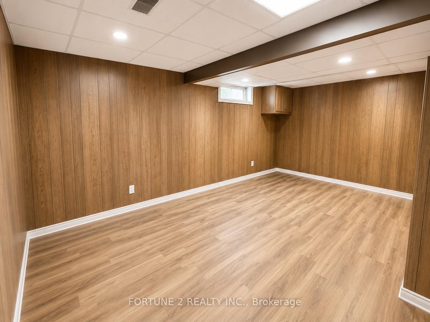 Photo 21 of 21 Roberts Crescent, Kitchener, Alpine — HOMEH