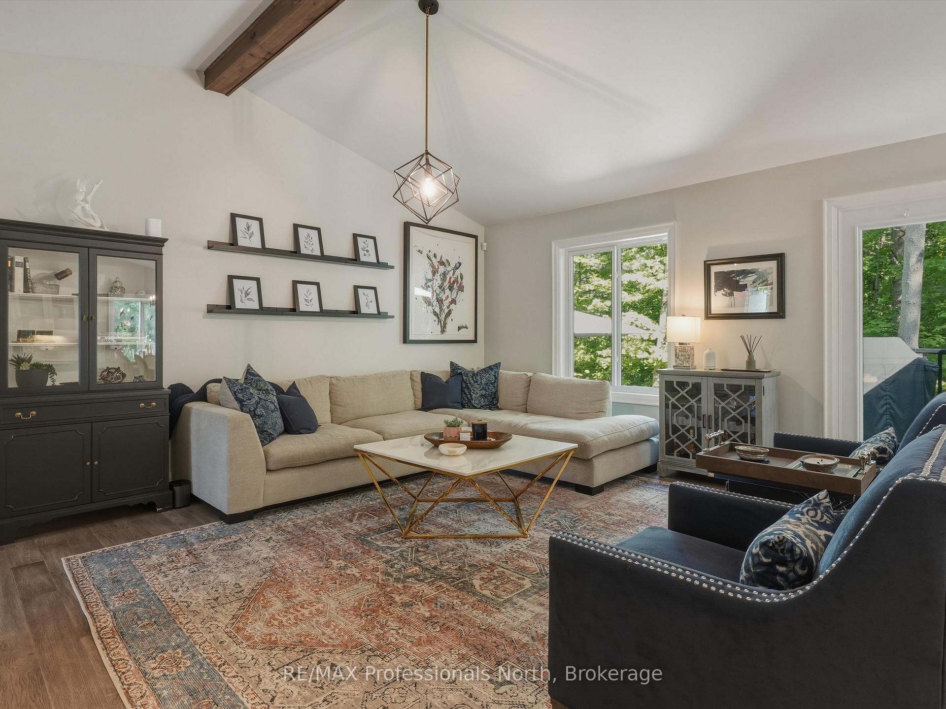 Photo 8 of 188 Vel-Dor Crescent, Bracebridge — HOMEH