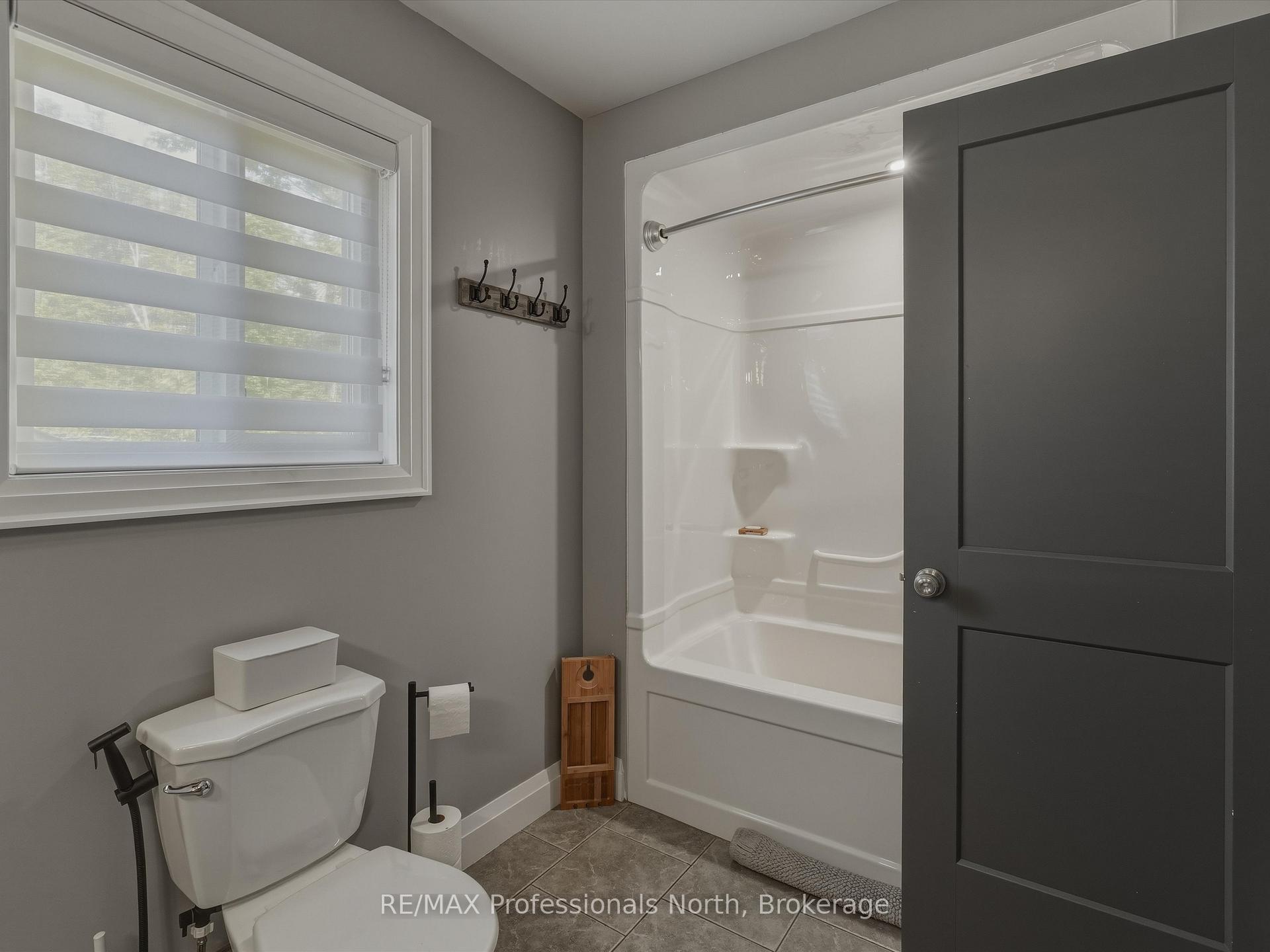Photo 29 of 188 Vel-Dor Crescent, Bracebridge — HOMEH