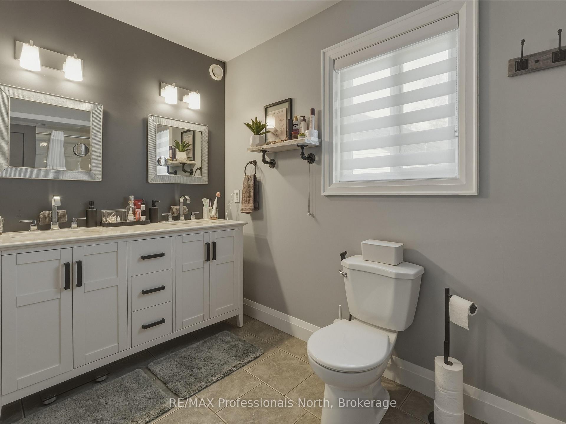 Photo 30 of 188 Vel-Dor Crescent, Bracebridge — HOMEH