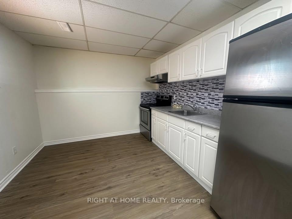 Photo 8 of 821 10th Line, Innisfil, Alcona — HOMEH