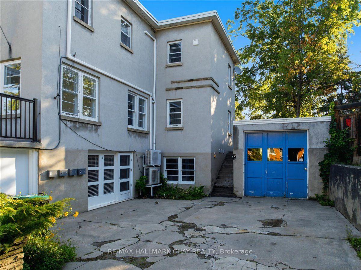 Photo 3 of Unit 4, 15 Parkside Drive, Barrie, Queen's Park — HOMEH