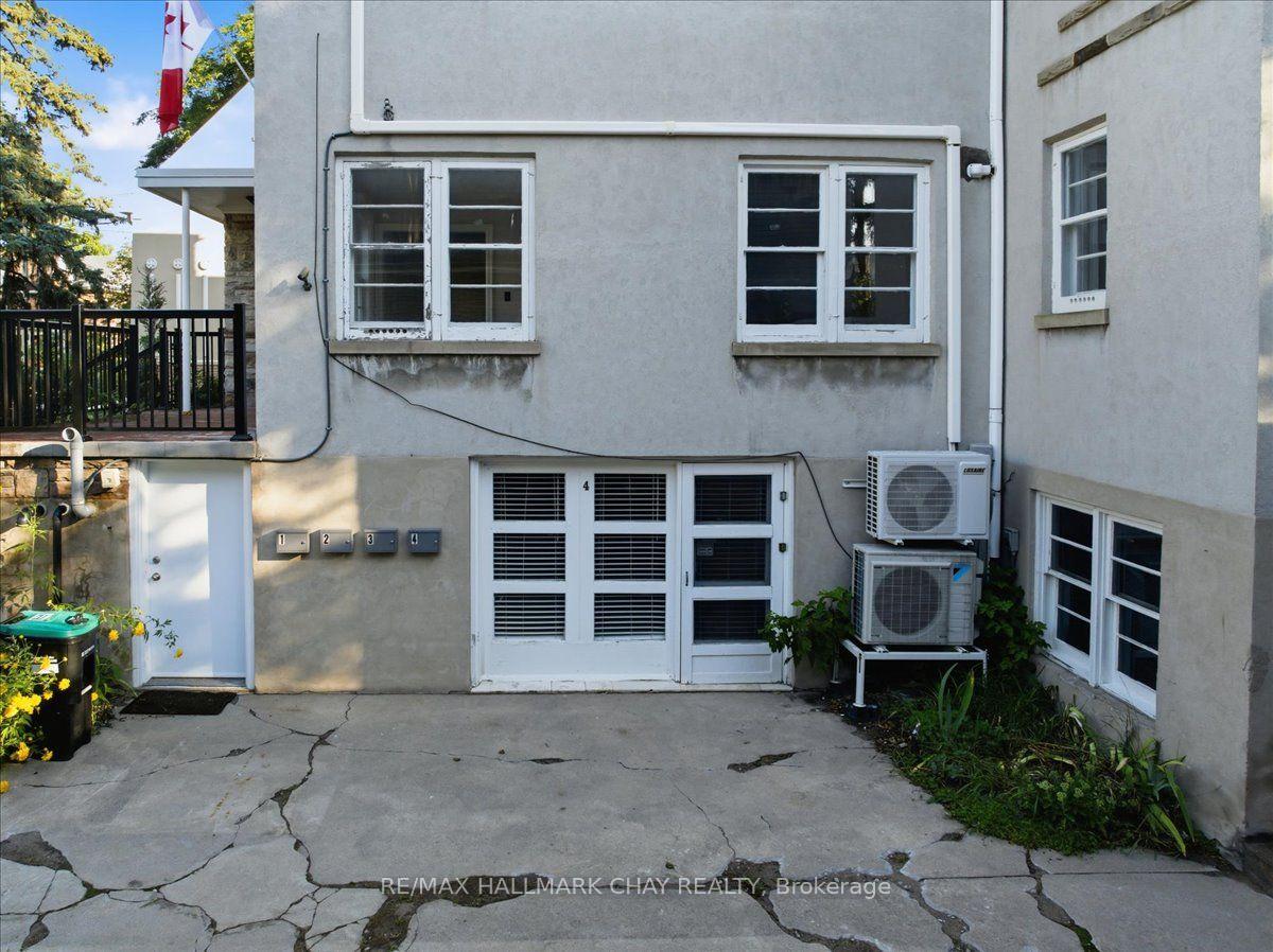 Photo 4 of Unit 4, 15 Parkside Drive, Barrie, Queen's Park — HOMEH