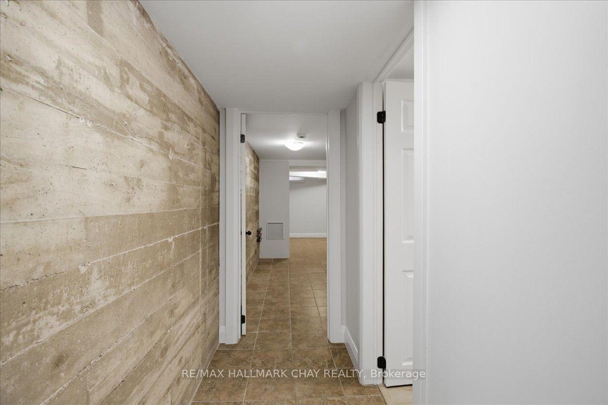 Photo 14 of Unit 4, 15 Parkside Drive, Barrie, Queen's Park — HOMEH