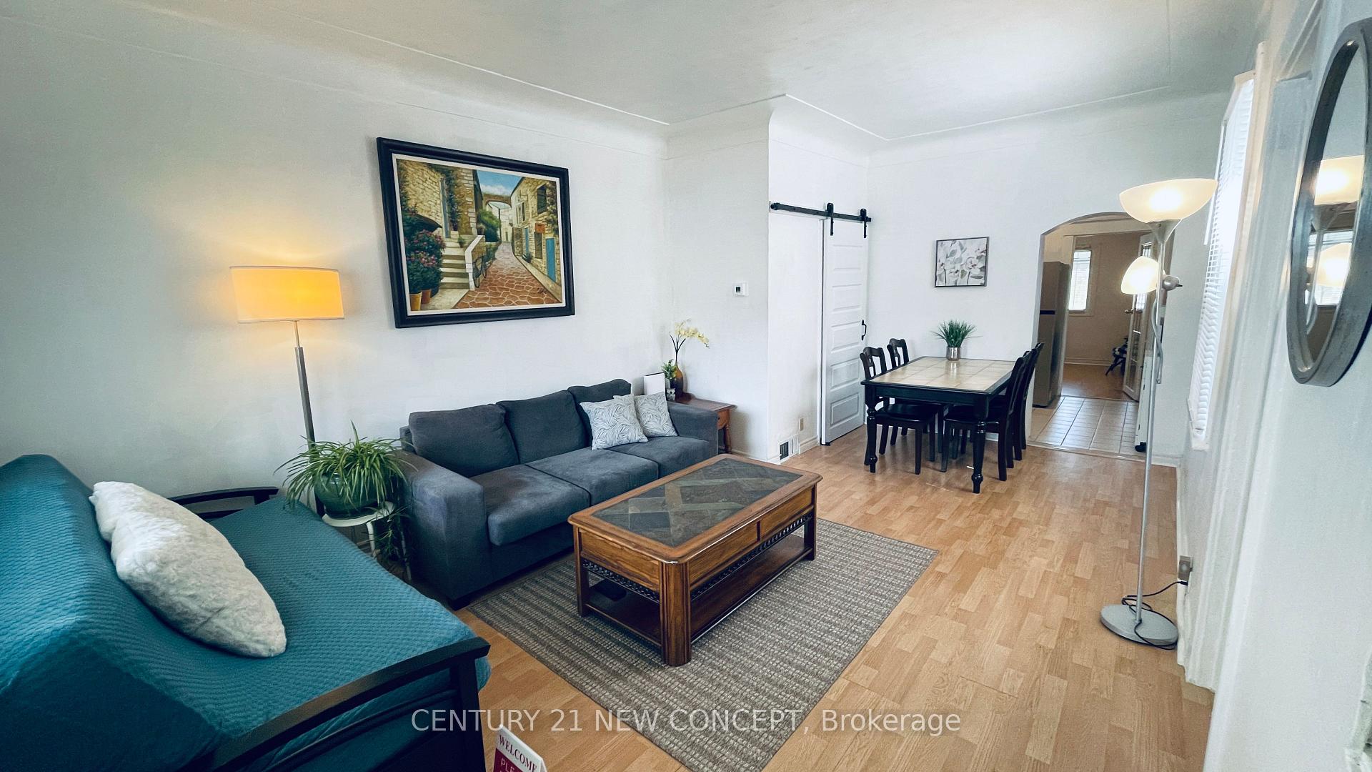 Photo 4 of 106 Emerald Street N, Hamilton, Landsdale — HOMEH