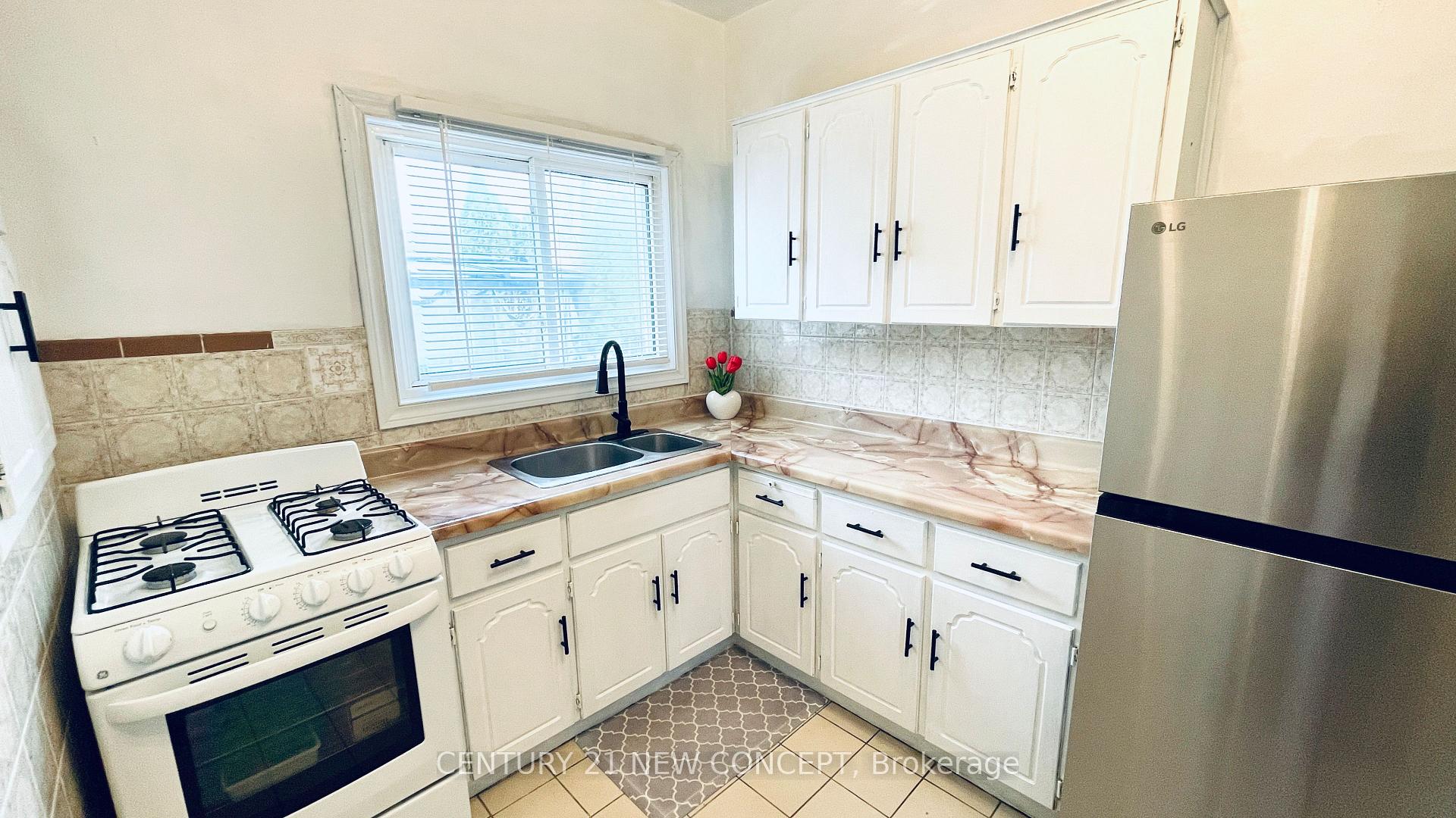 Photo 9 of 106 Emerald Street N, Hamilton, Landsdale — HOMEH