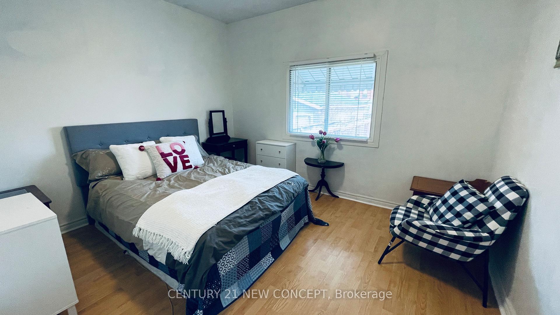 Photo 12 of 106 Emerald Street N, Hamilton, Landsdale — HOMEH
