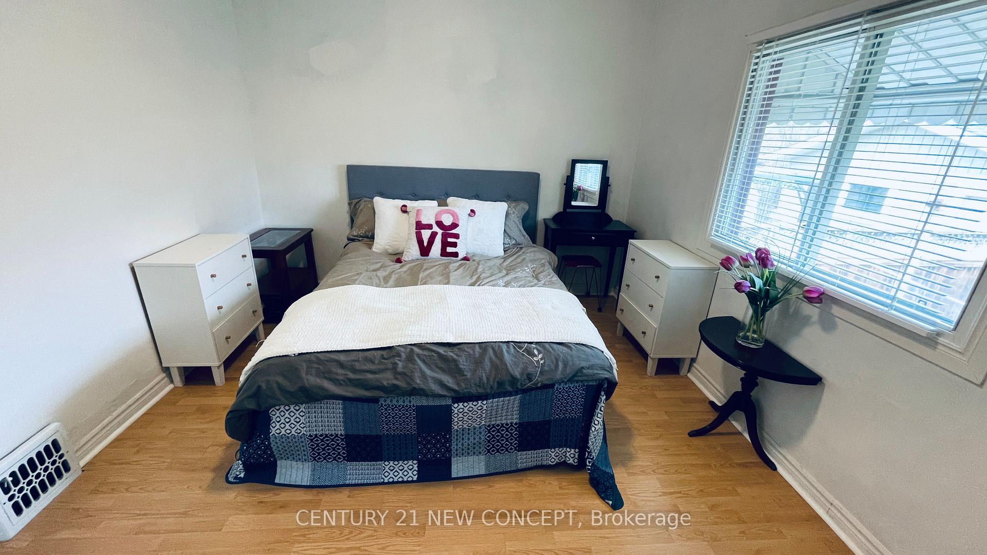 Photo 13 of 106 Emerald Street N, Hamilton, Landsdale — HOMEH